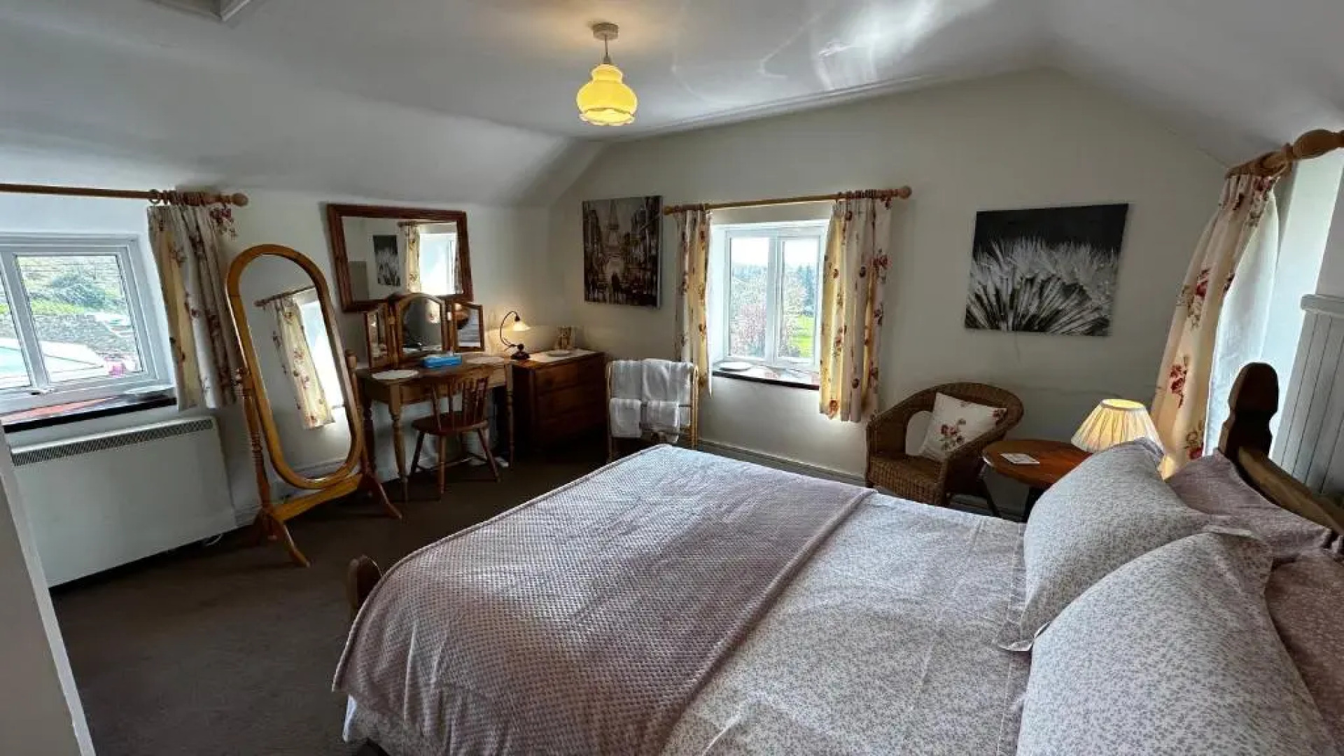 Welcoming 2 Bed Charming Self Catering Cottage