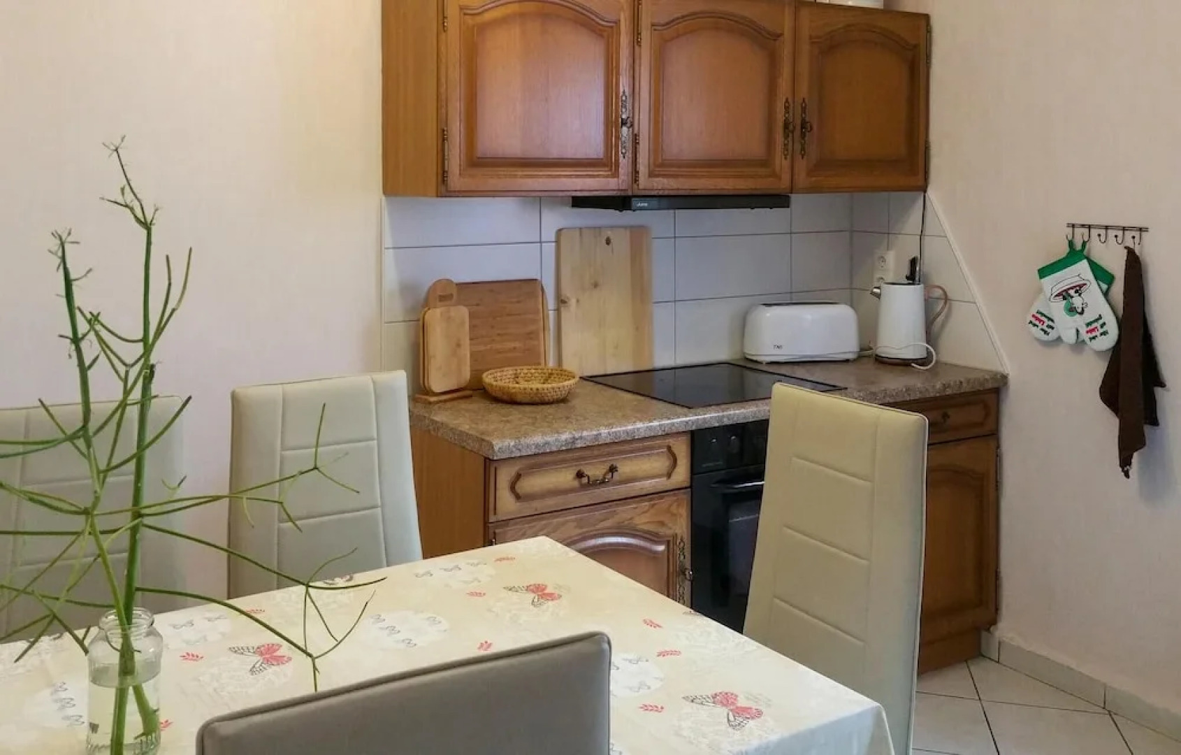 Stunning Home in Klein Warin With Wifi and 2 Bedrooms