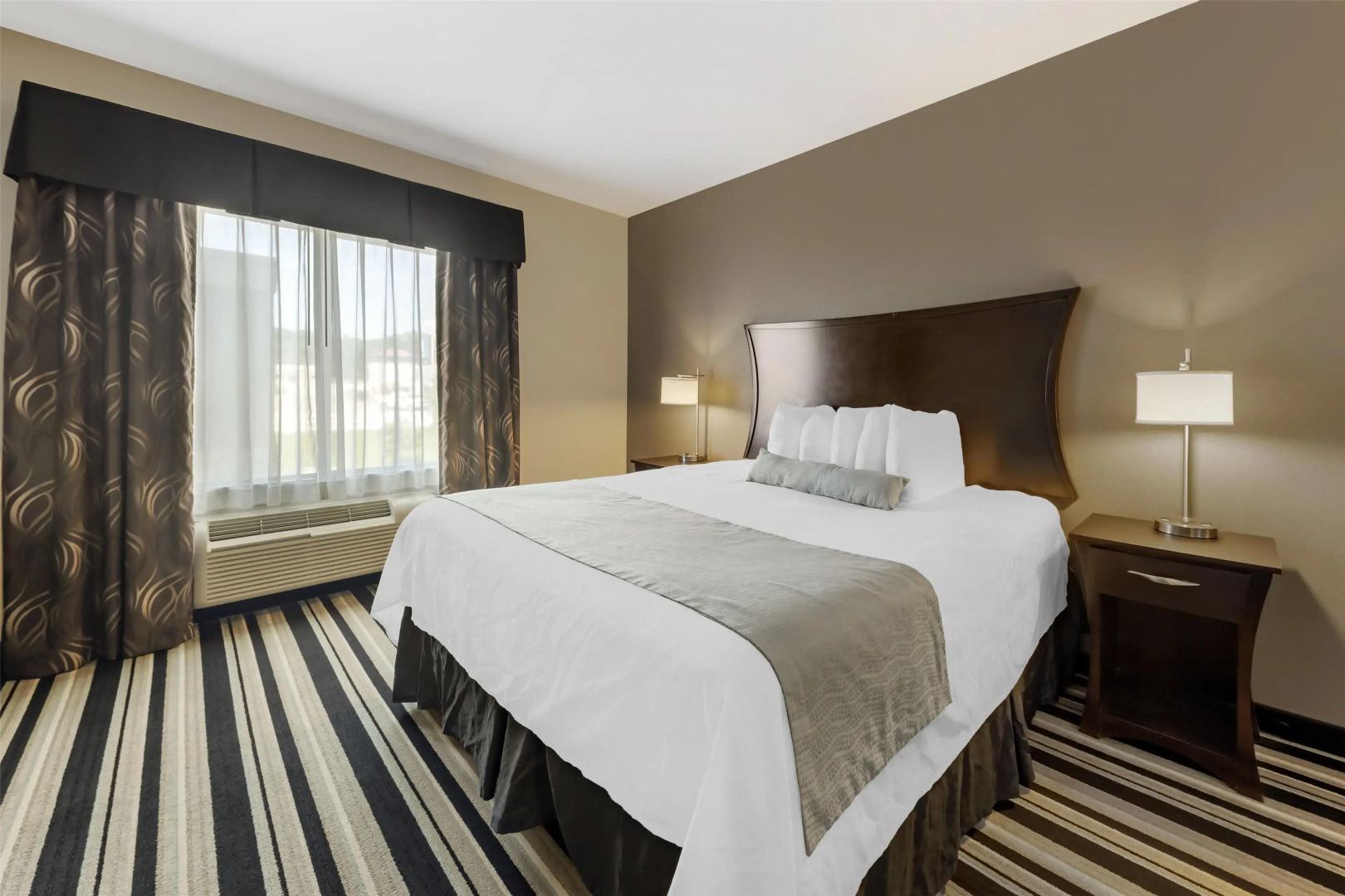 Best Western Plus Sand Bass Inn & Suites