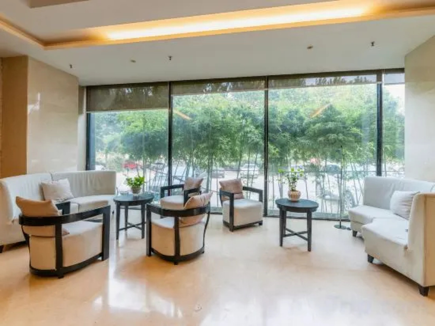 Grand View Pearl Hotel