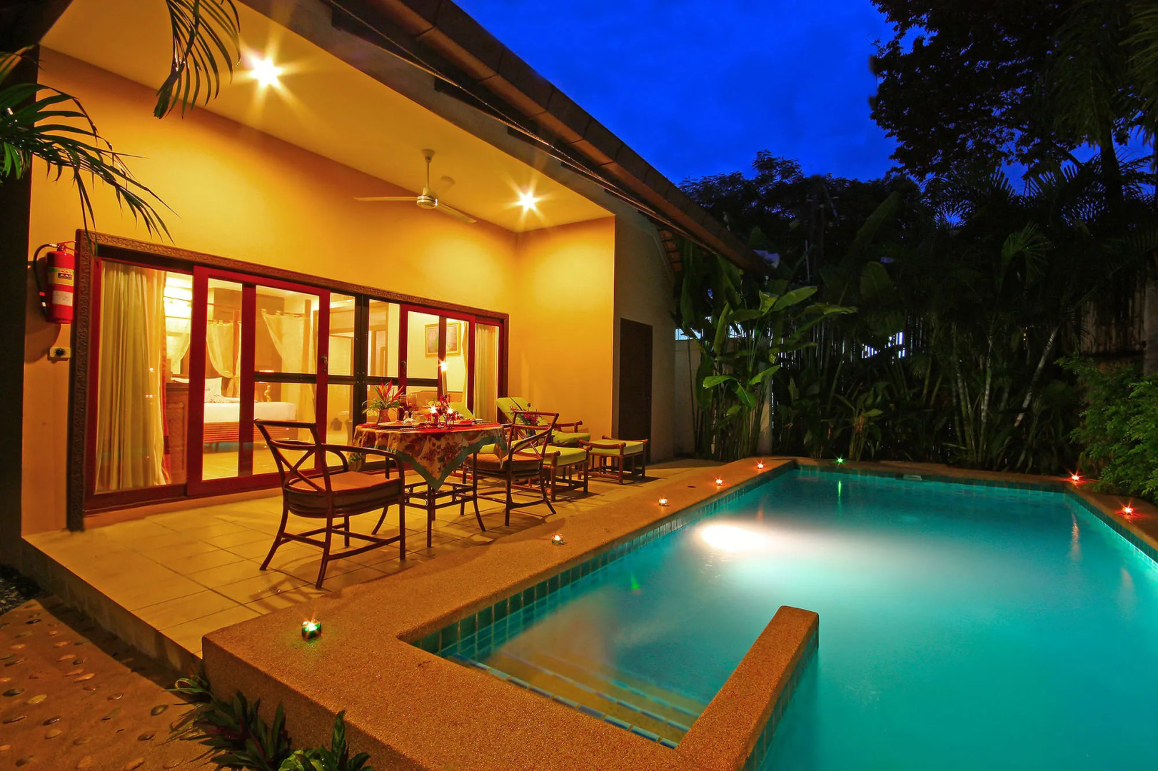Villa Raya Private Pool Villas Resort
