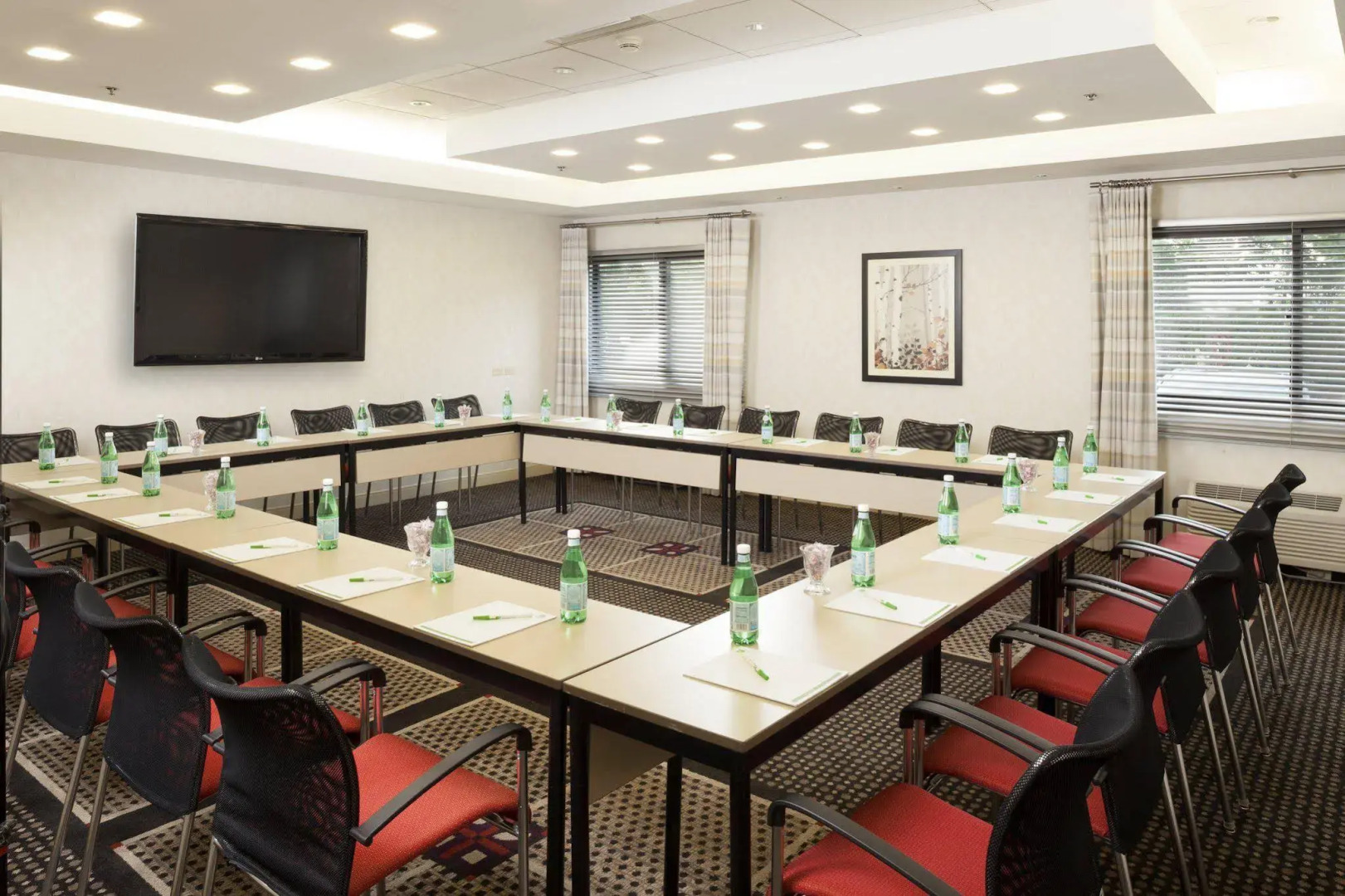 Hampton Inn Newark Airport