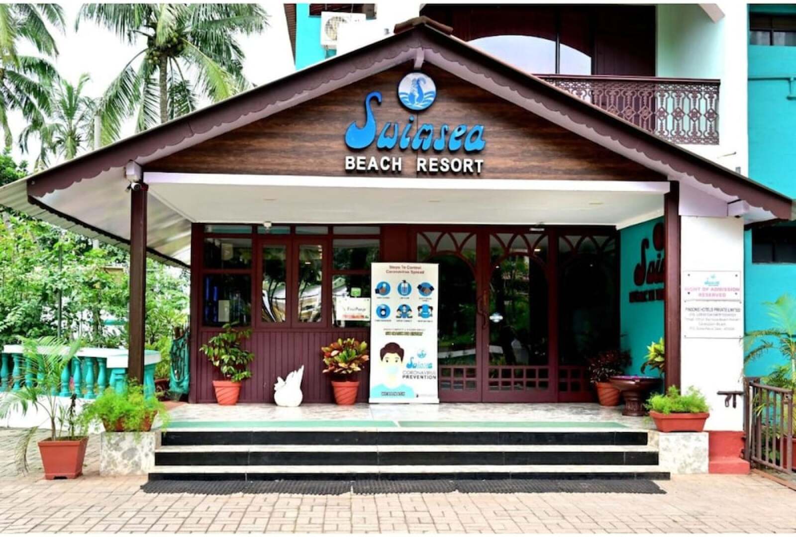 Swim Sea Beach Resort