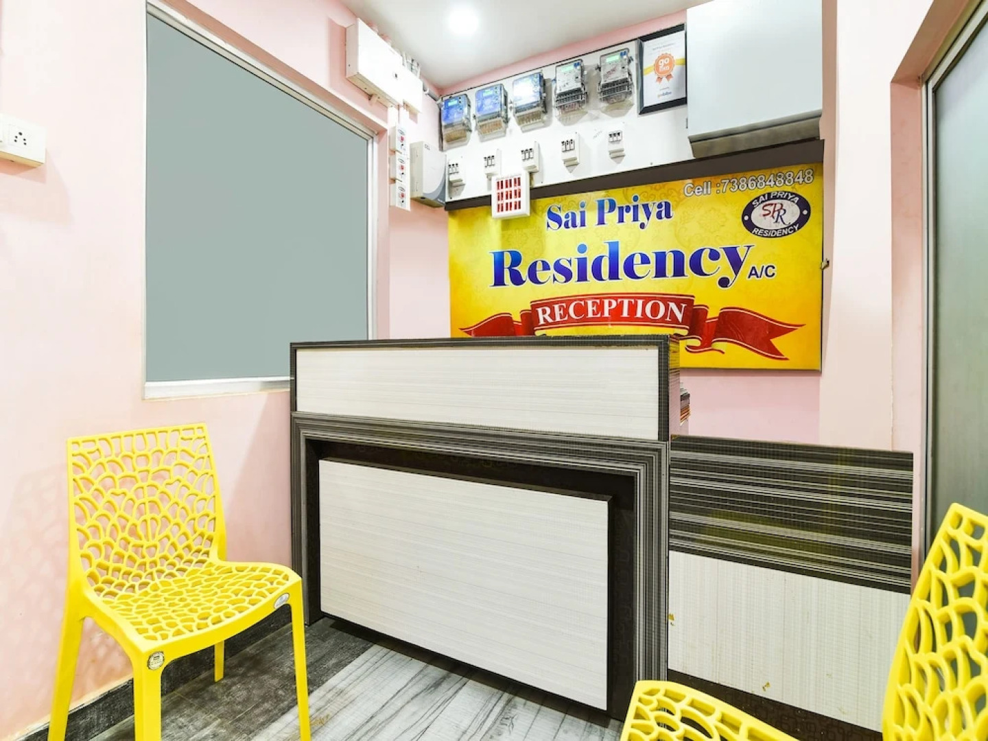 OYO 40717 Sai Priya Residency