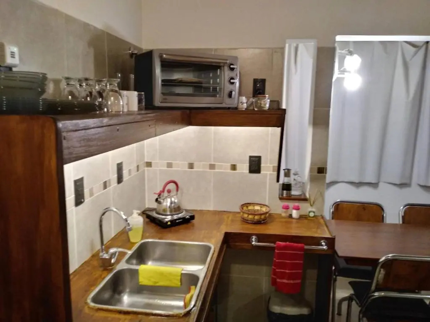 El Pueblo Aparts - Rada Tilly