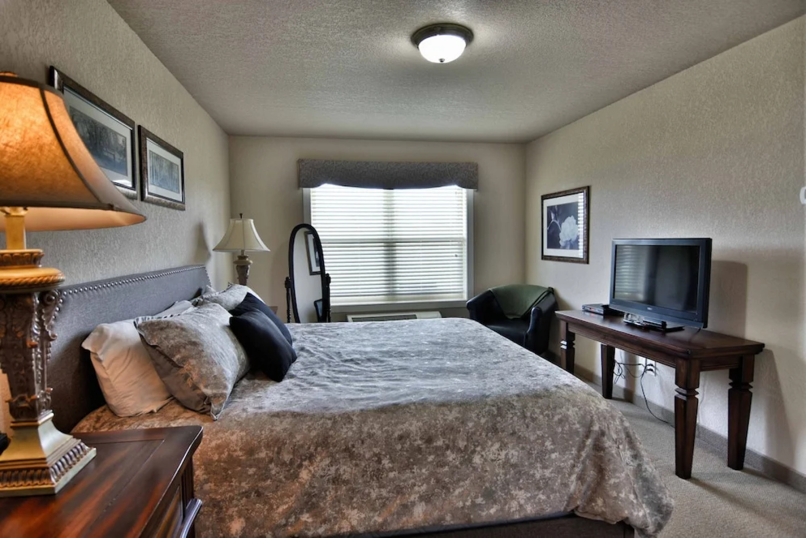 Unit 311 1 Bd/ 1 Ba Condo 1 Bedroom Condo by RedAwning