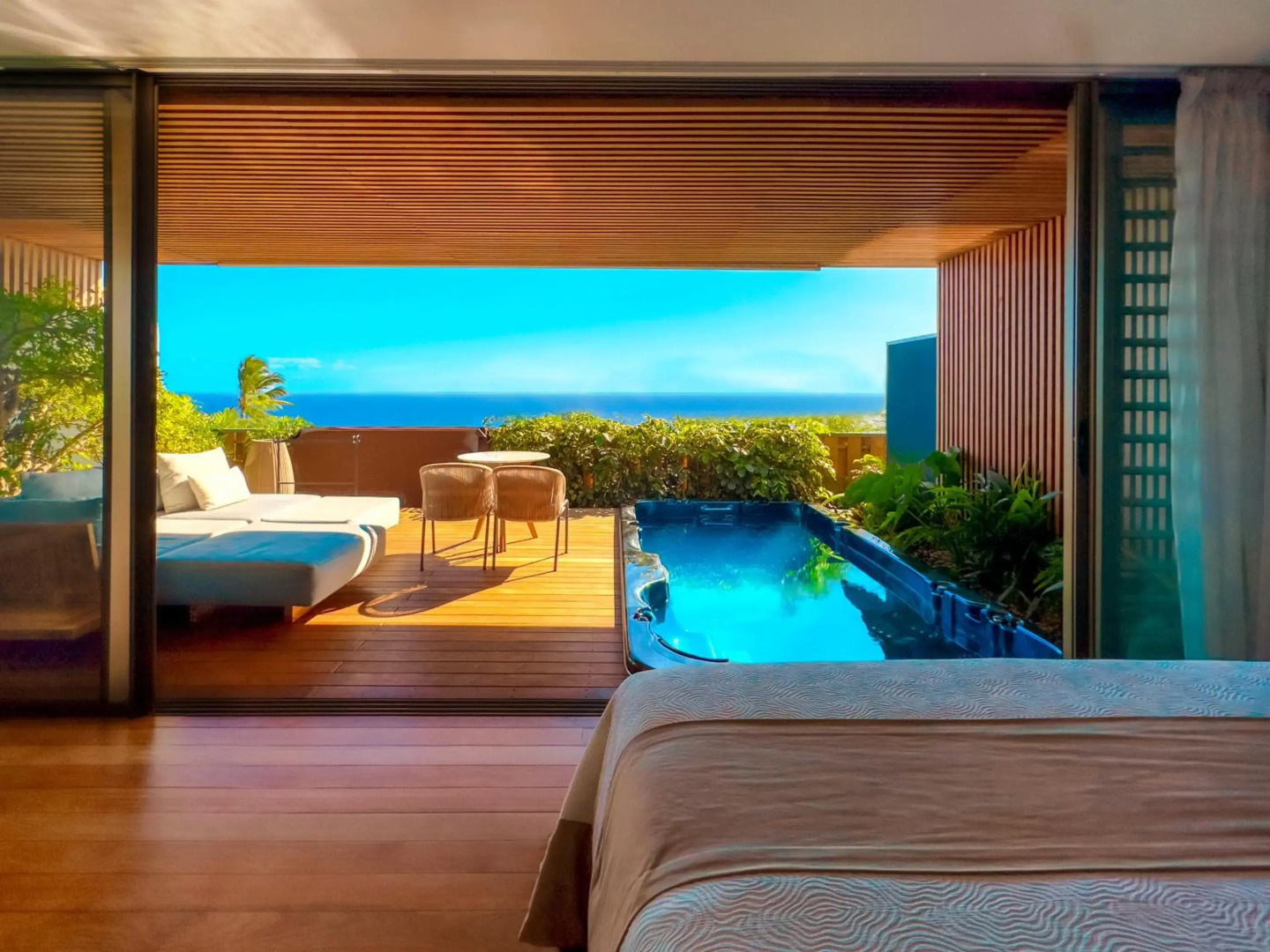 Blue Margouillat Seaview Hotel