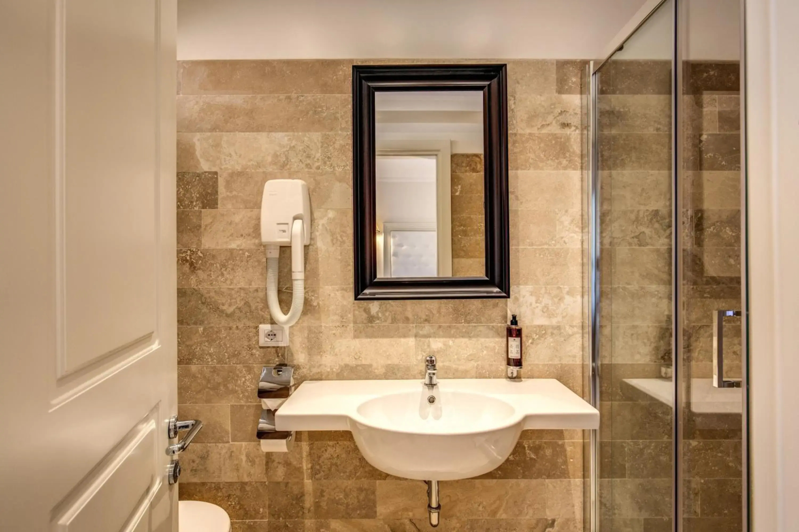 Hotel Domus Mea