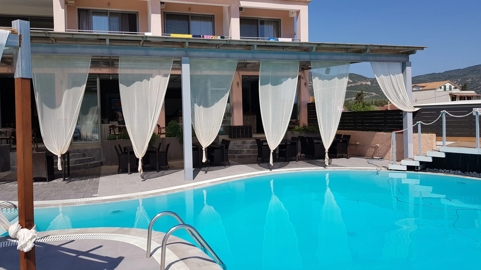 Armonia Luxury Hotel