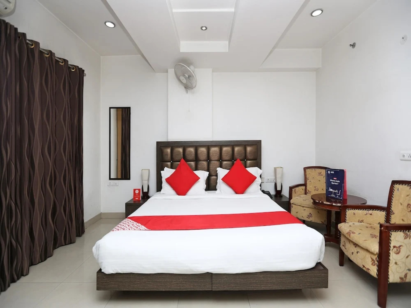 OYO 16004 Le Crescent