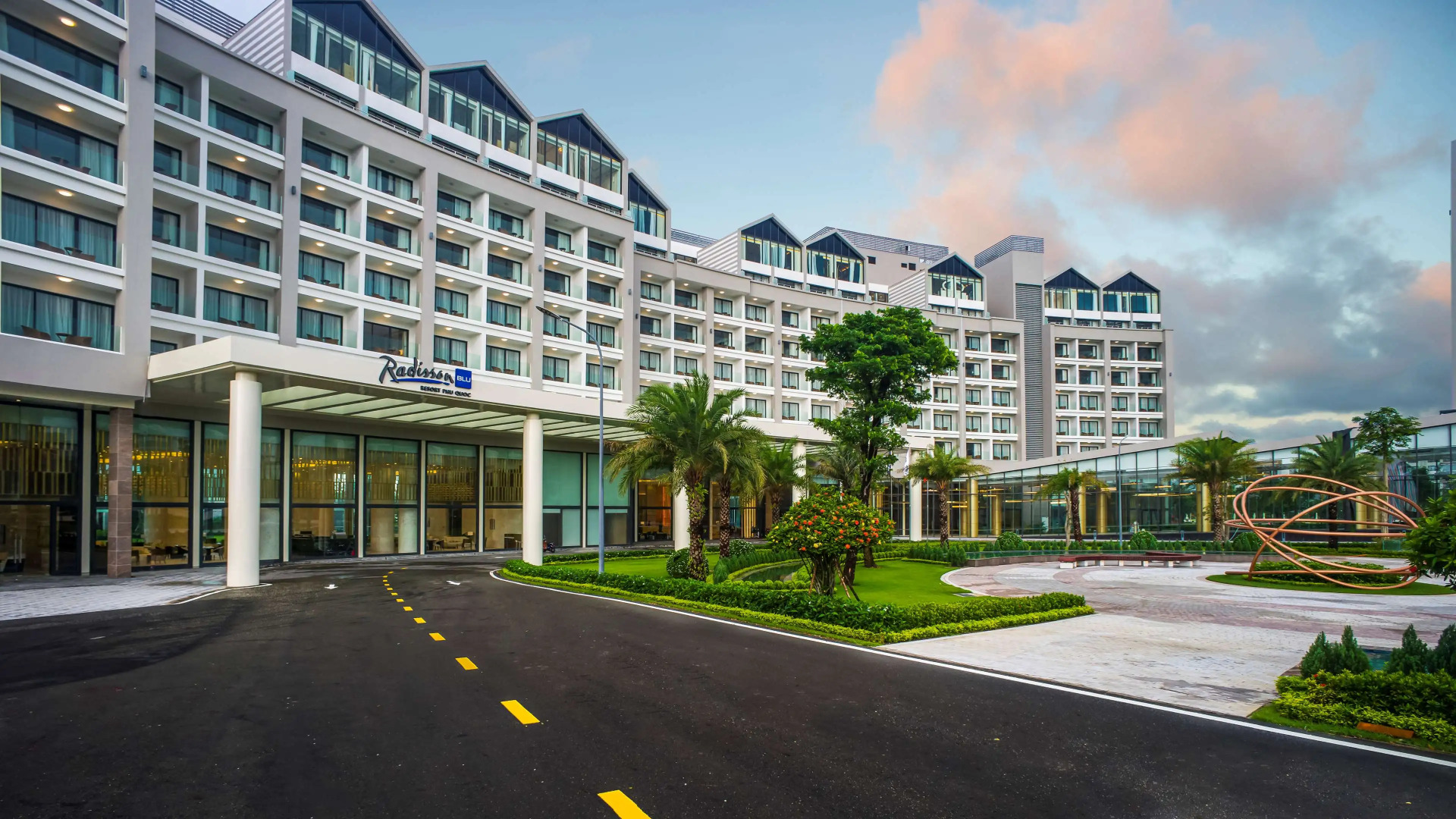 Курортный отель Radisson Blu Resort Phu Quoc