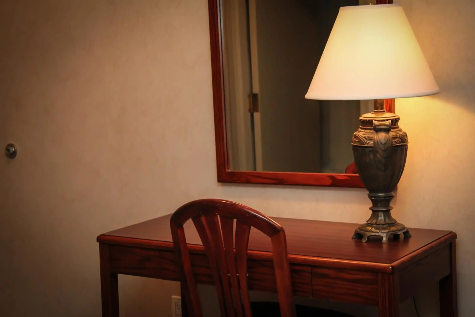 Continental Inn & Suites