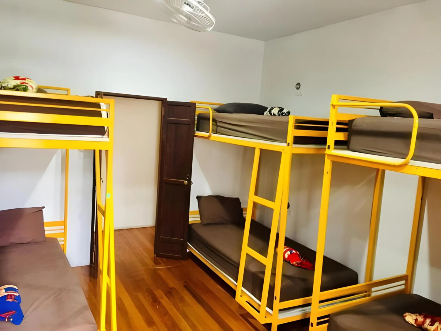 Sunny Hostel Phuket