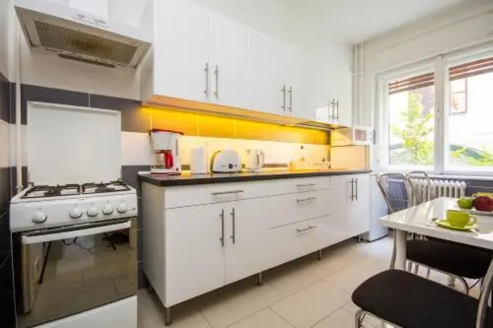 Andrássy Apartment with Inside Parking