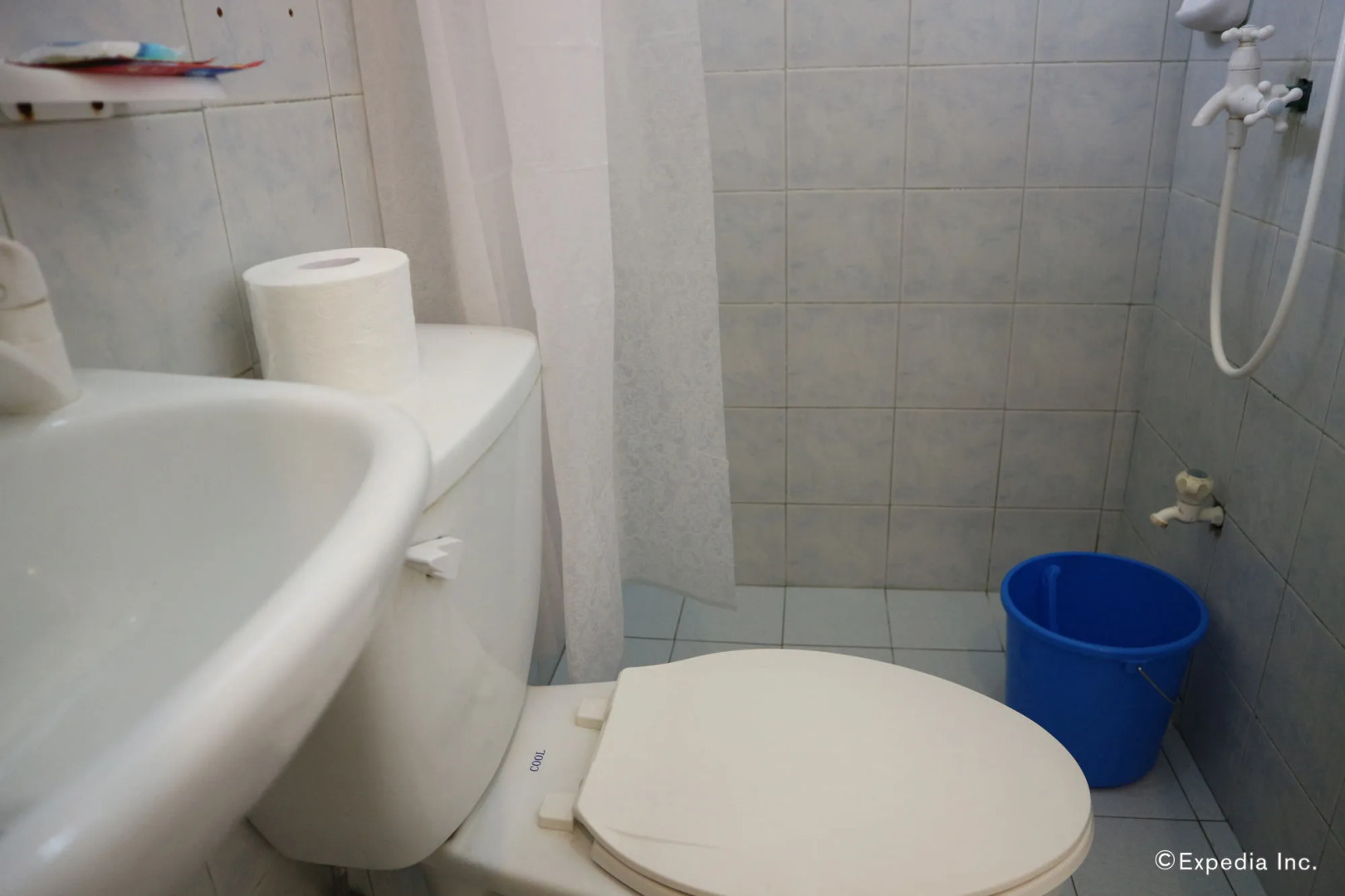 Blue Wave Inn Beach Resort & Restaurant