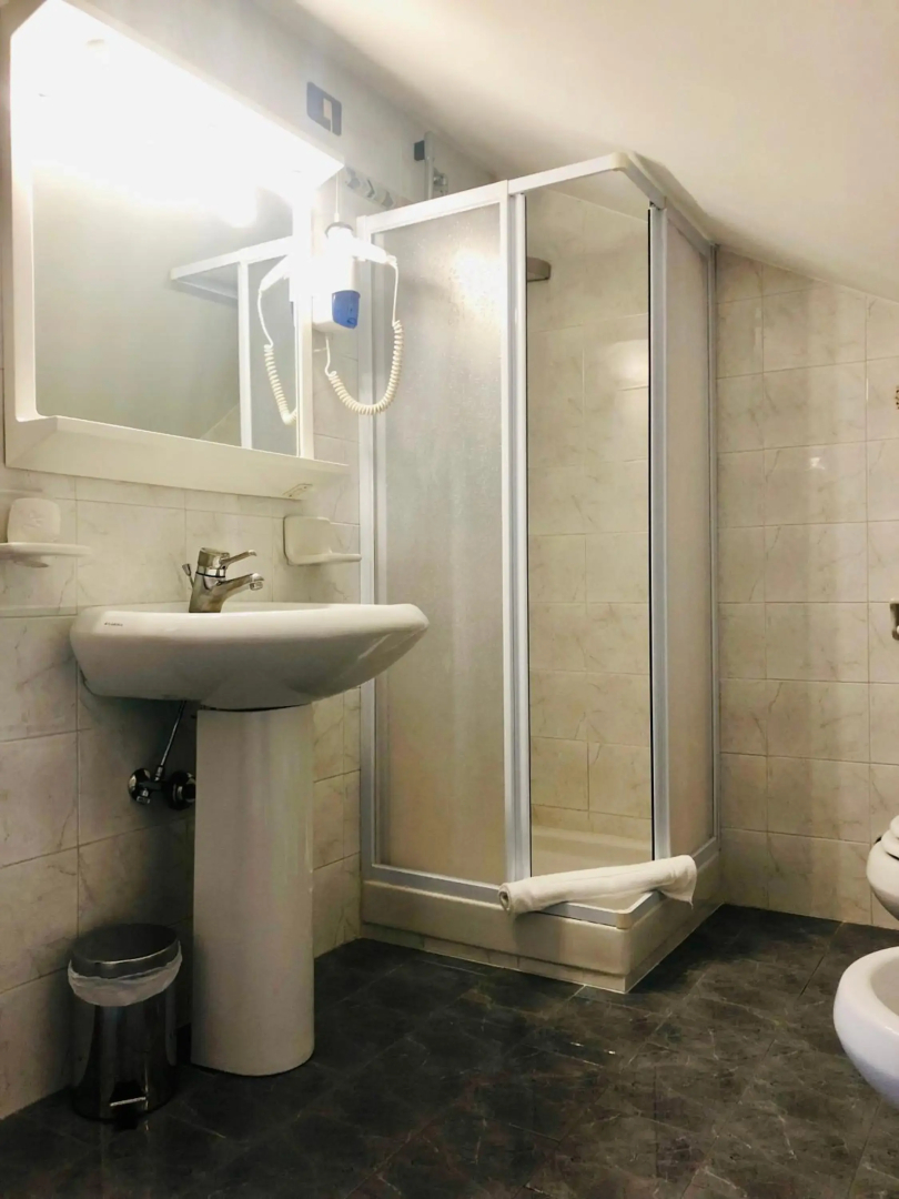 Hotel Bucaneve