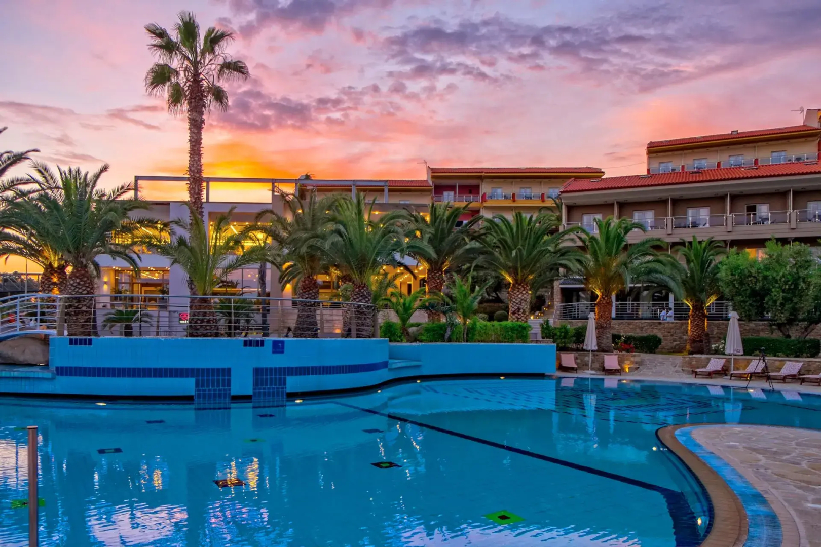 Lagomandra Hotel and Spa