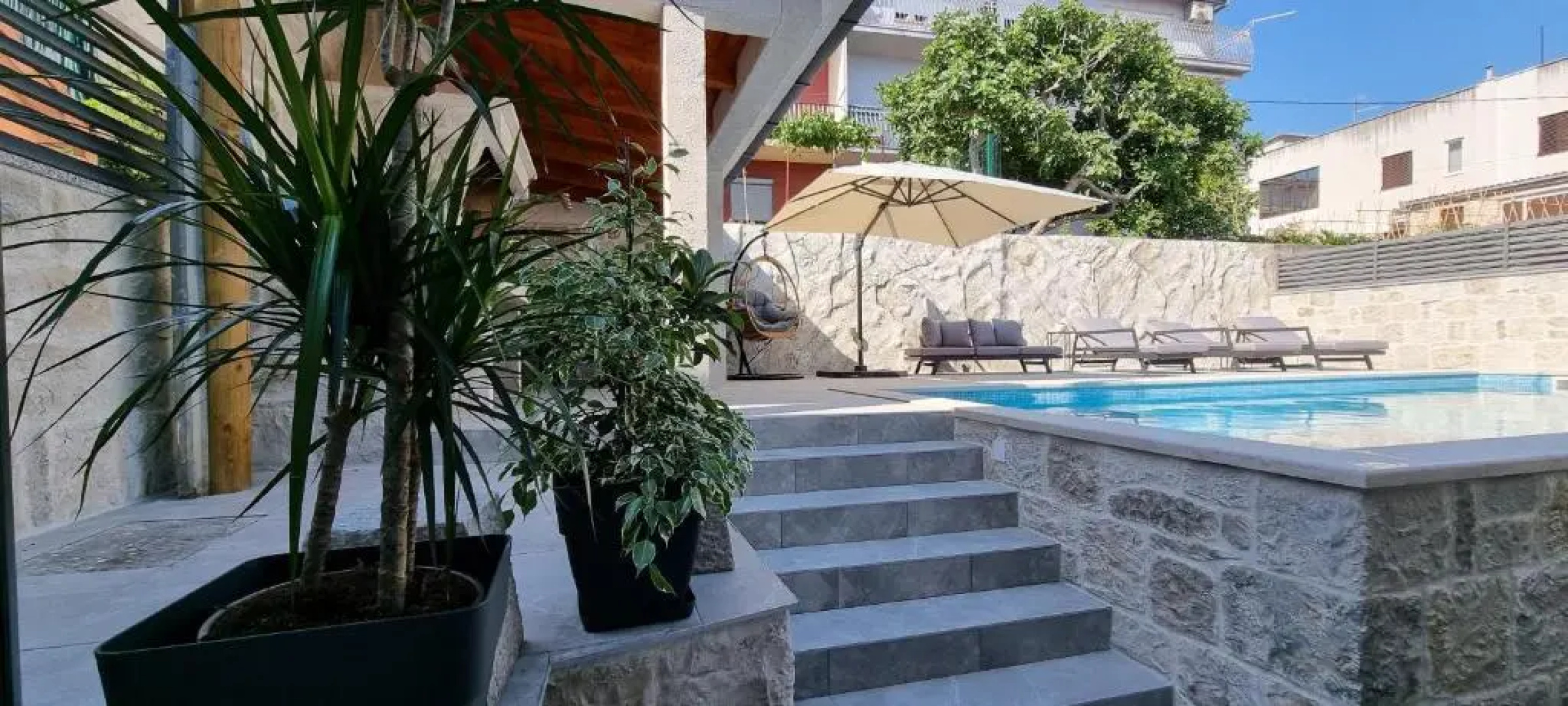 Adam apartments