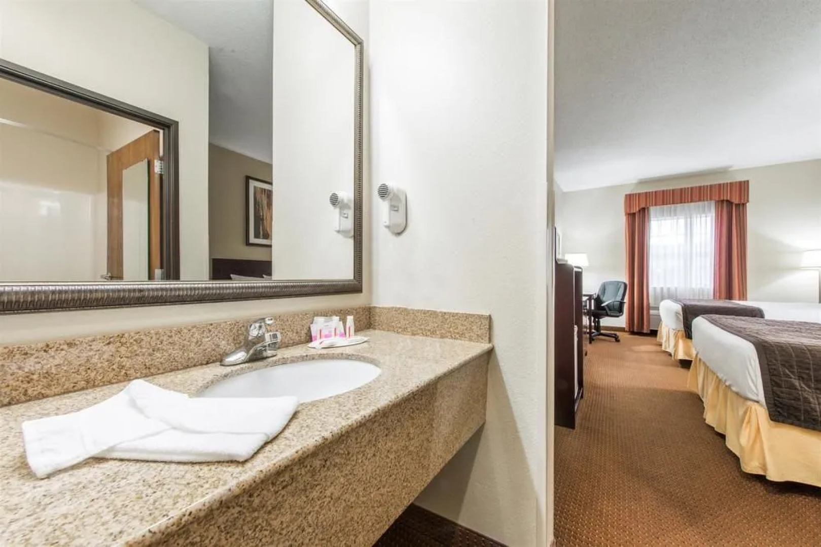 Ramada Elizabethtown