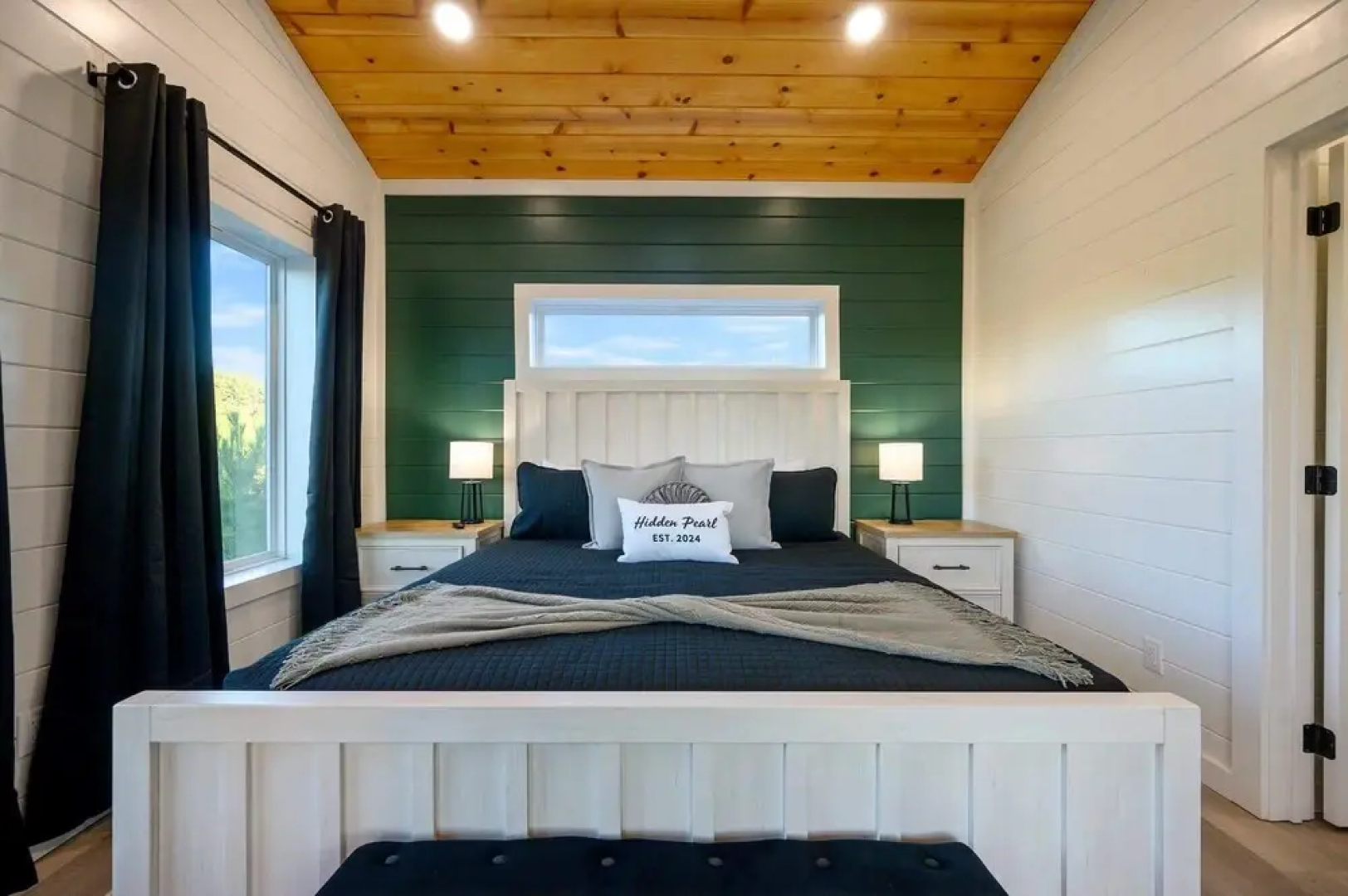 New, Modern, Bunk Room, Game Room, Playground, Hot tub