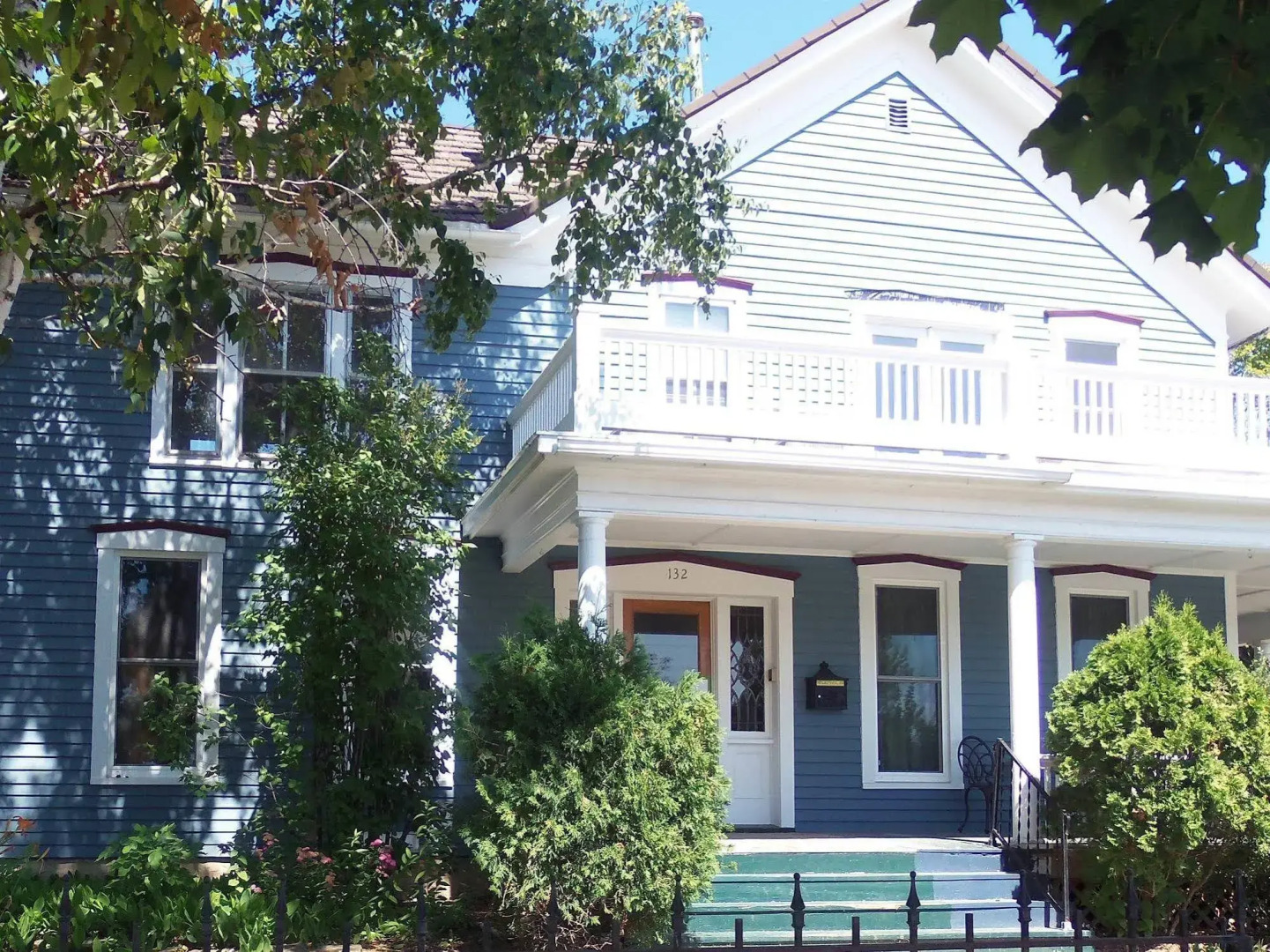 Diplomat Bed & Breakfast