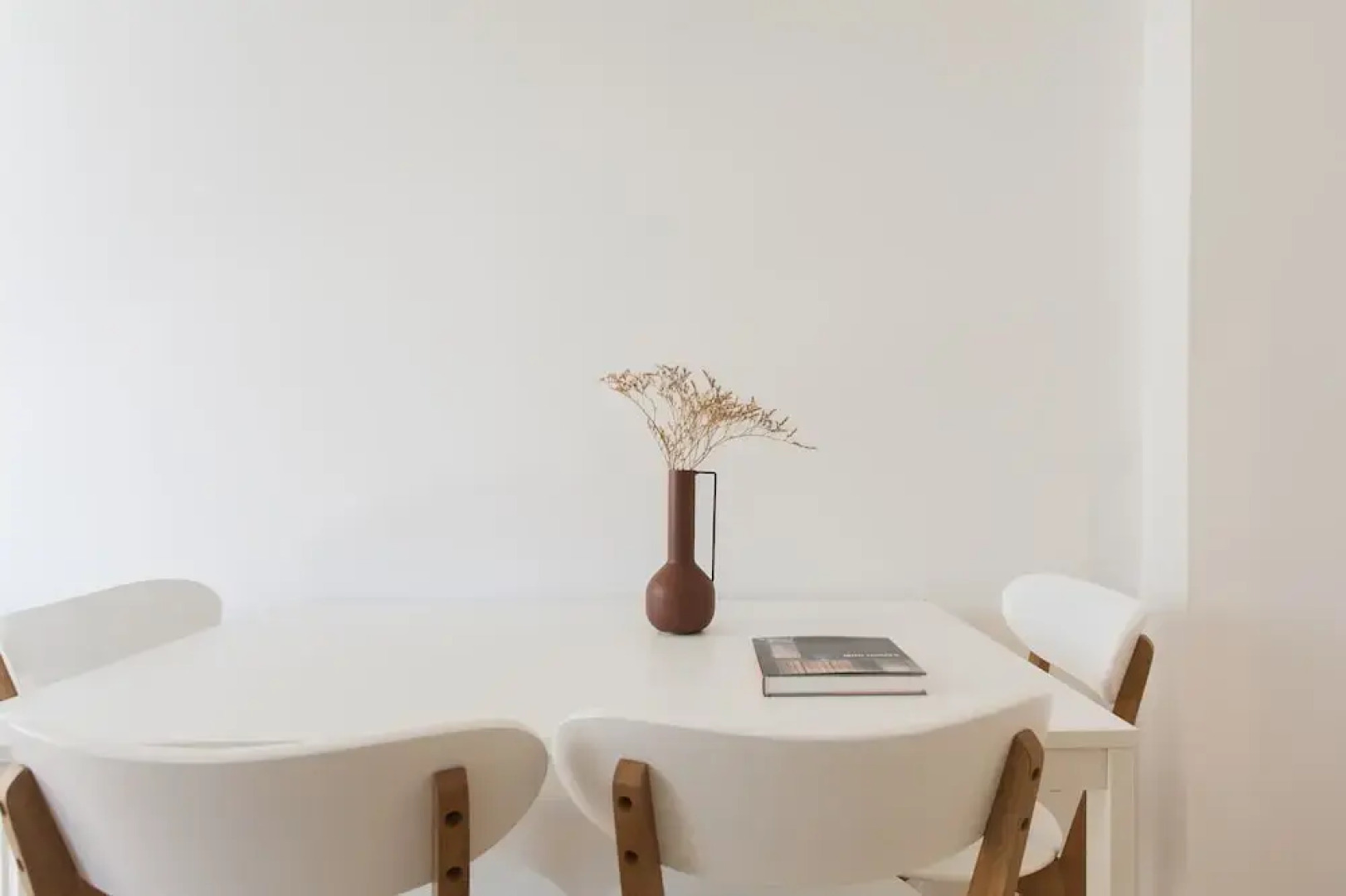 Top-Class 2BR Apartment in Marousi