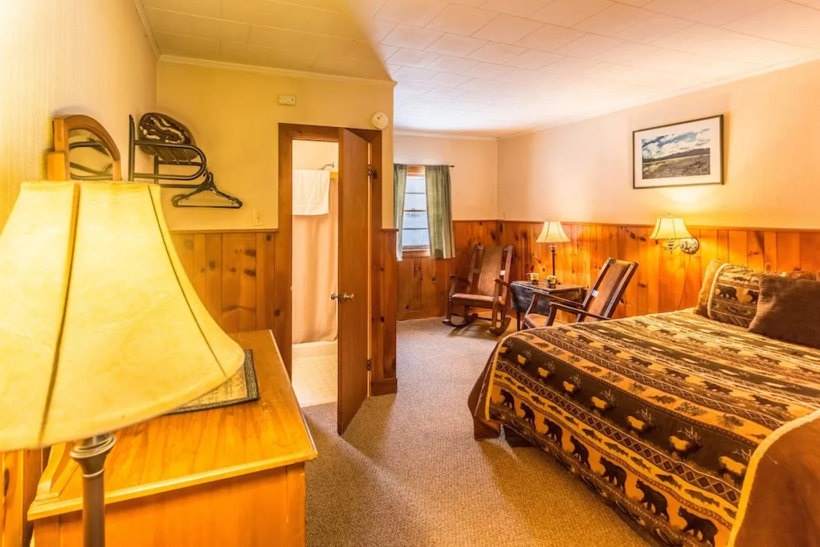 ADK Trail Inn
