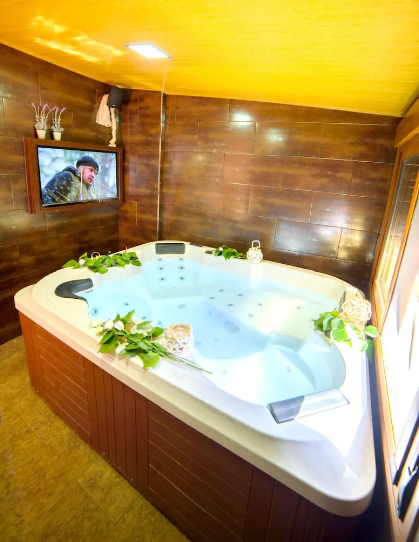 House With one Bedroom in Laroya, With Wonderful Mountain View, Pool A