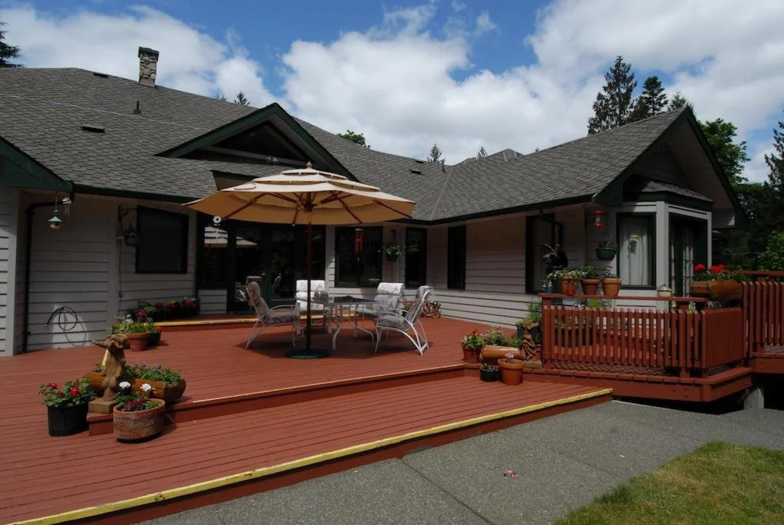 Cobble House Bed & Breakfast