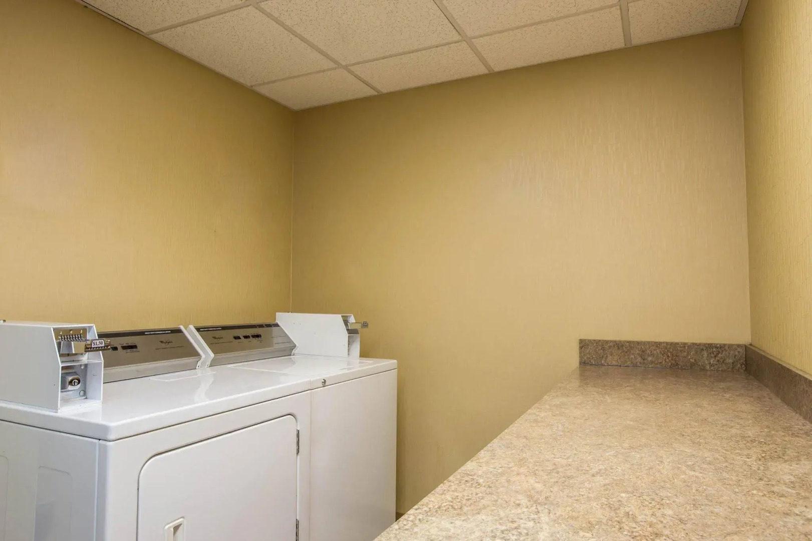 Comfort Suites At WestGate Mall