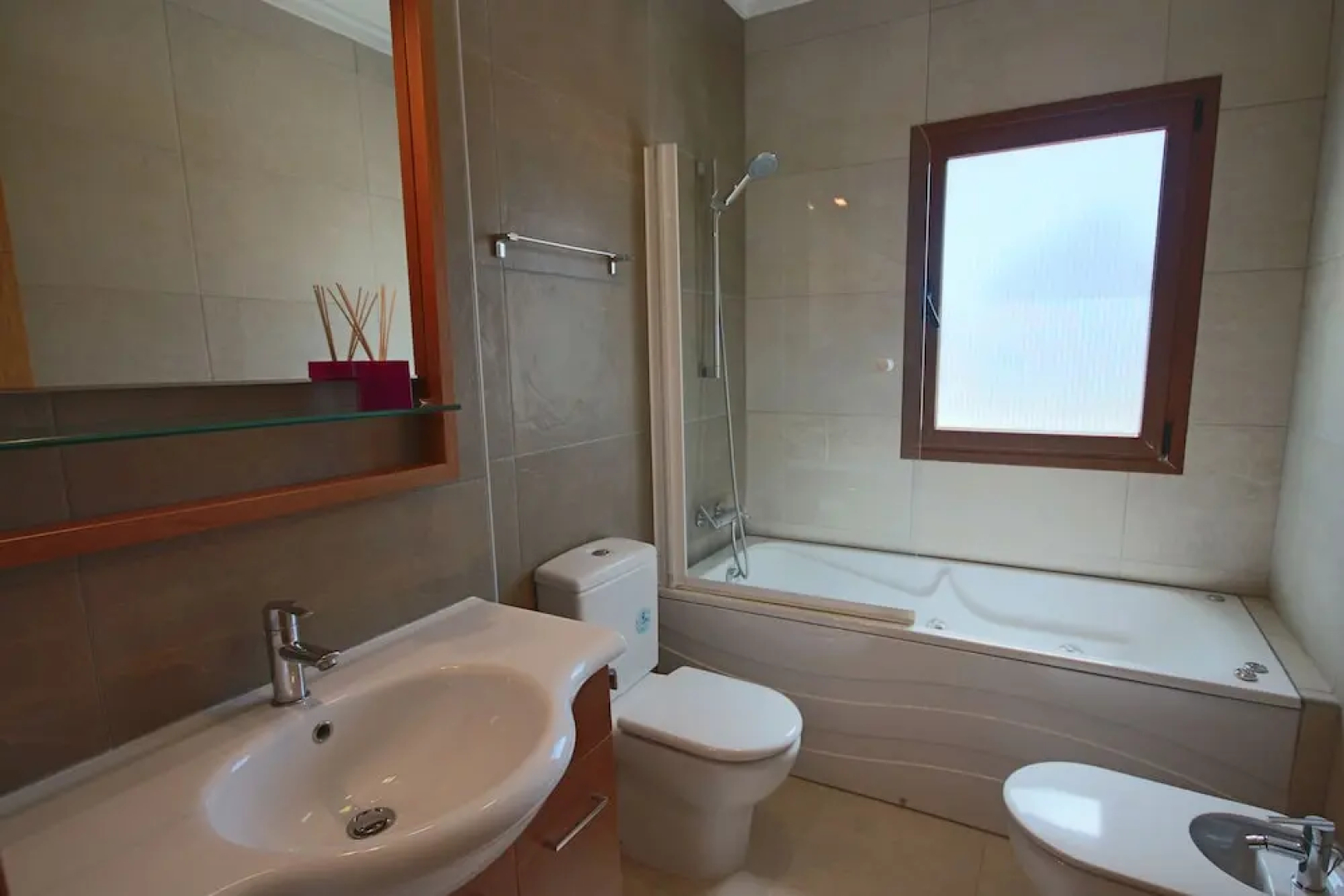 2 Twin Luxurious & Secluded Villa - Private Pools, Walk to the Beach & Moraira