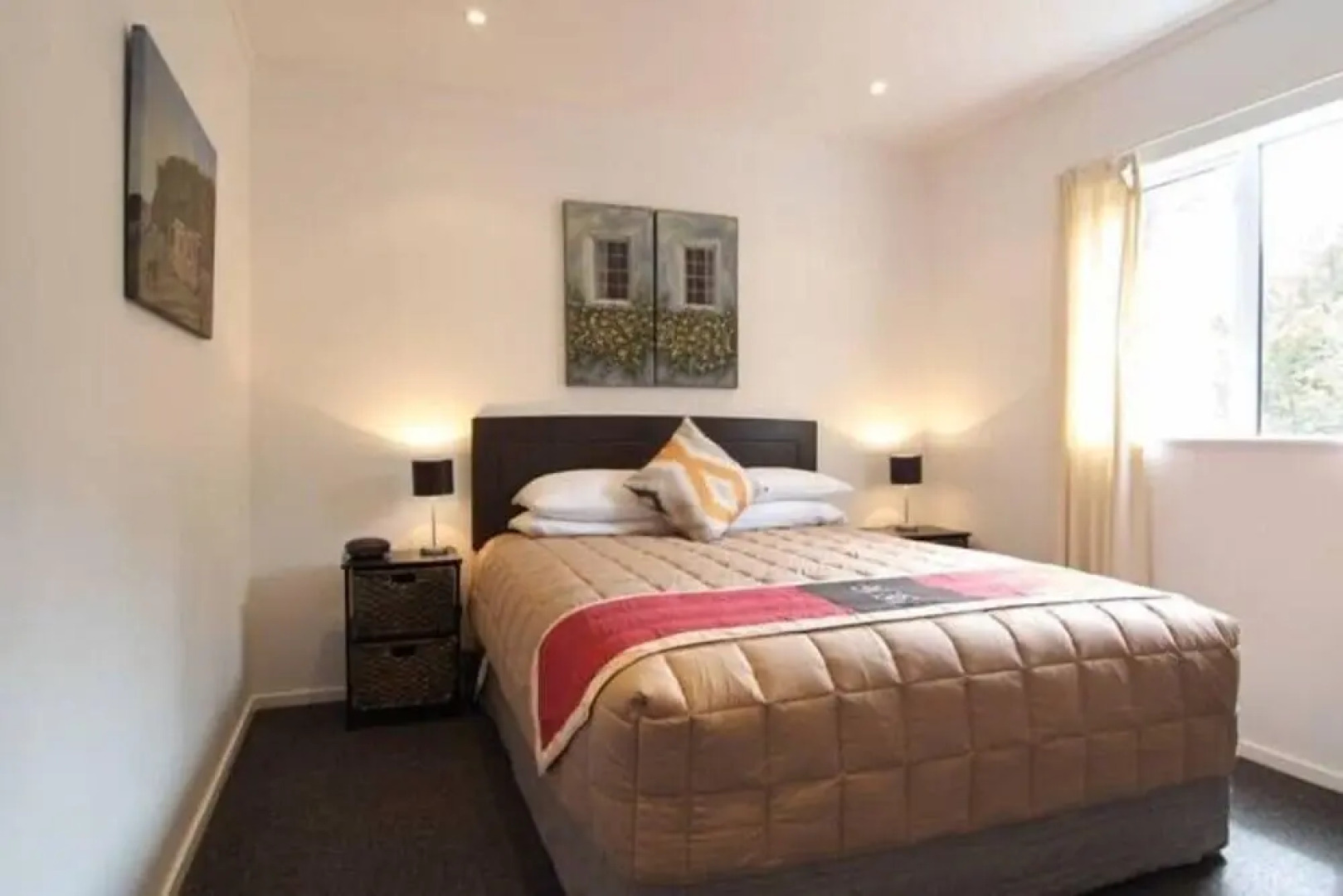 Christchurch City & Country Cottages - Nut Point Cottage