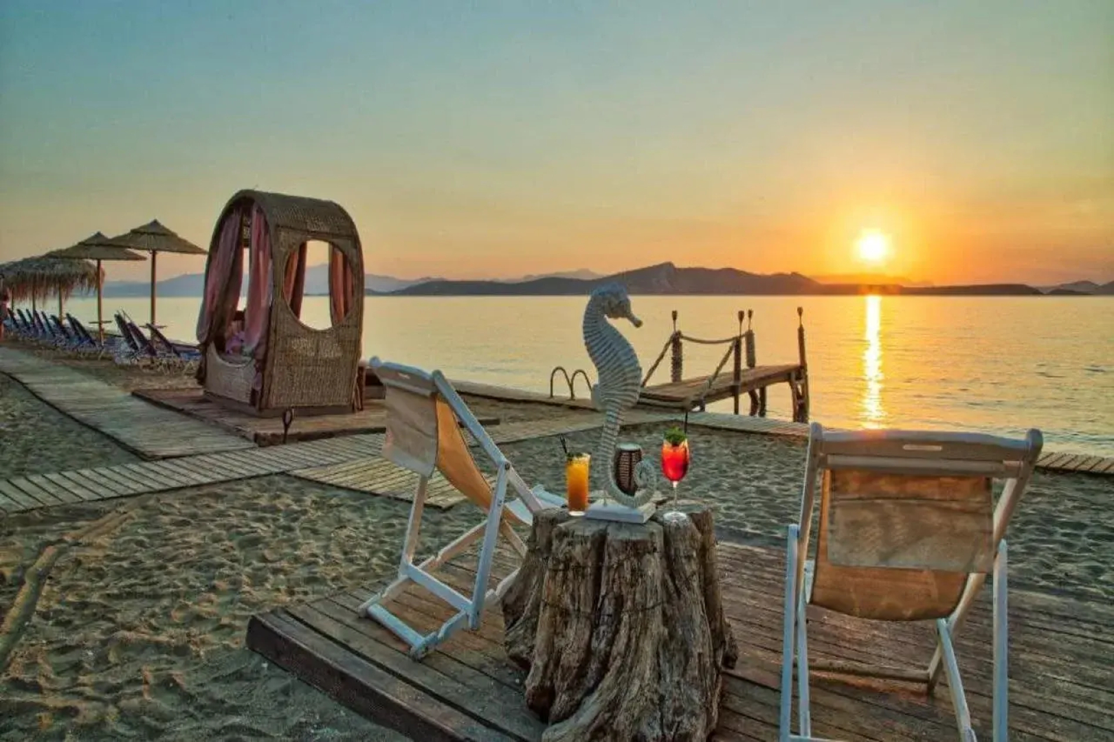 Venus Beach Bungalows Hotel