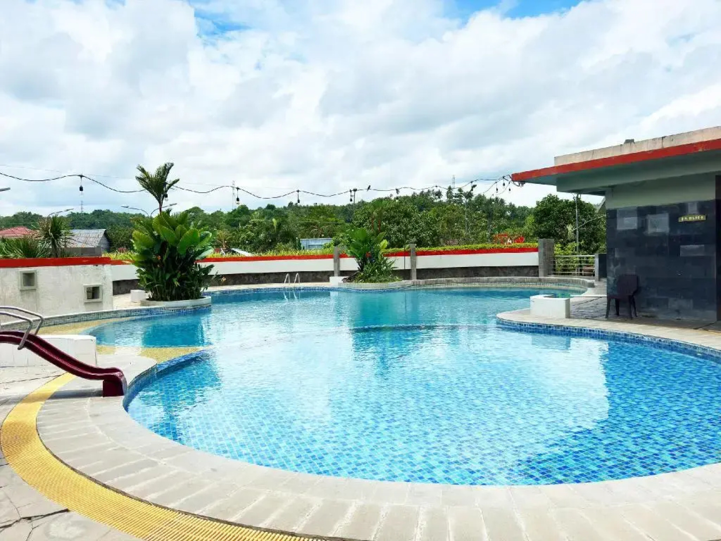 Sutan Raja Hotel Amurang