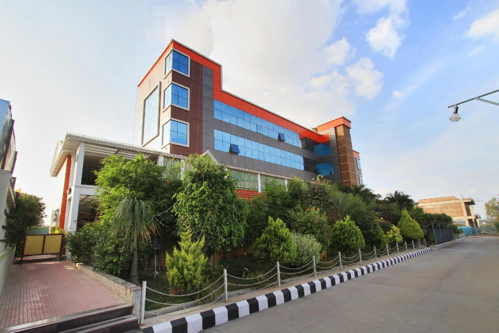 OYO 7096 Elite INN