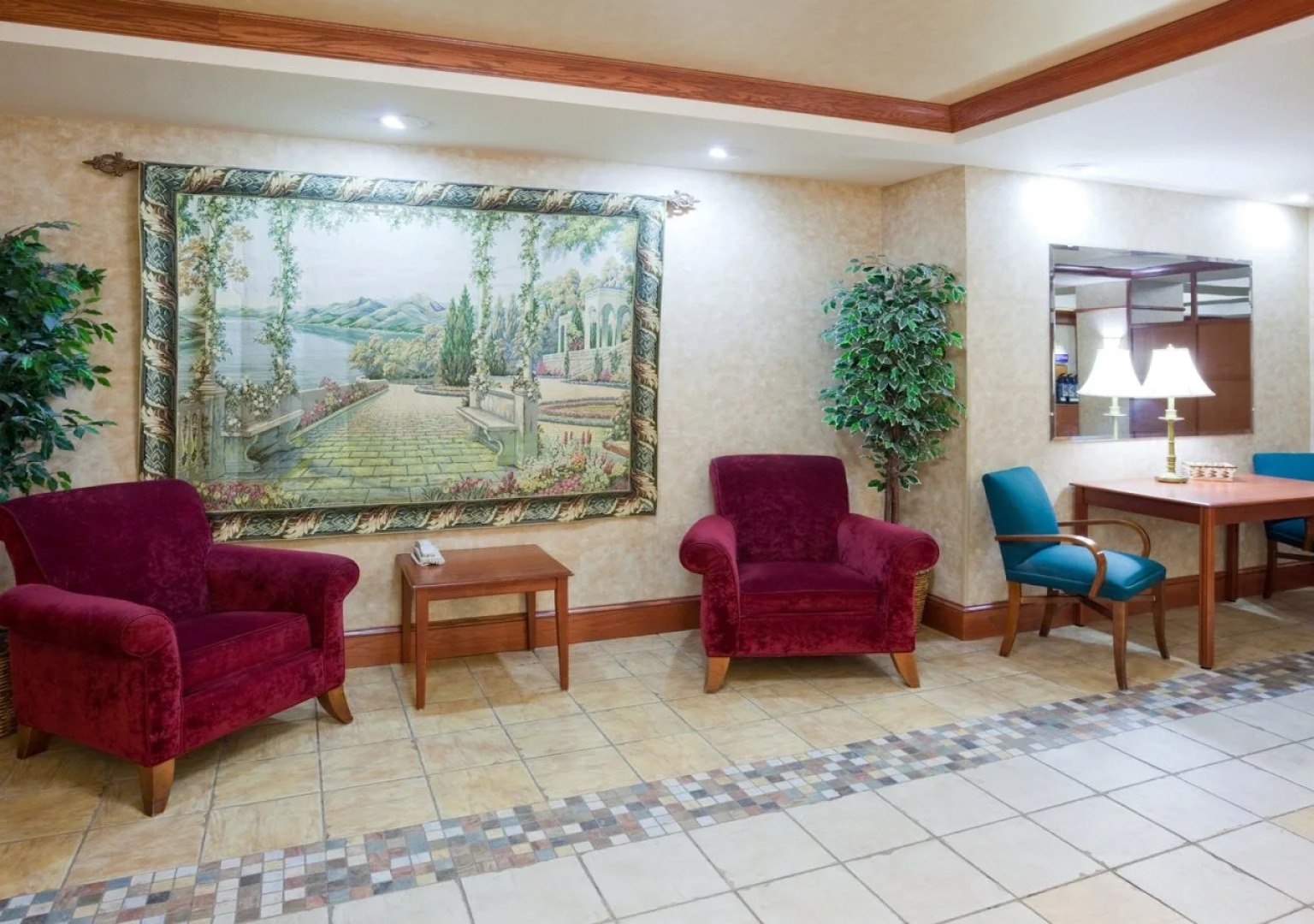 Holiday Inn Express & Suites New Berlin by IHG