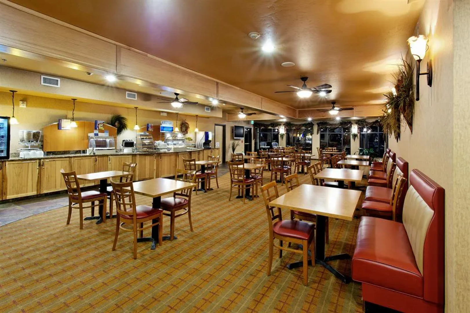 Holiday Inn Express & Suites Kalispell