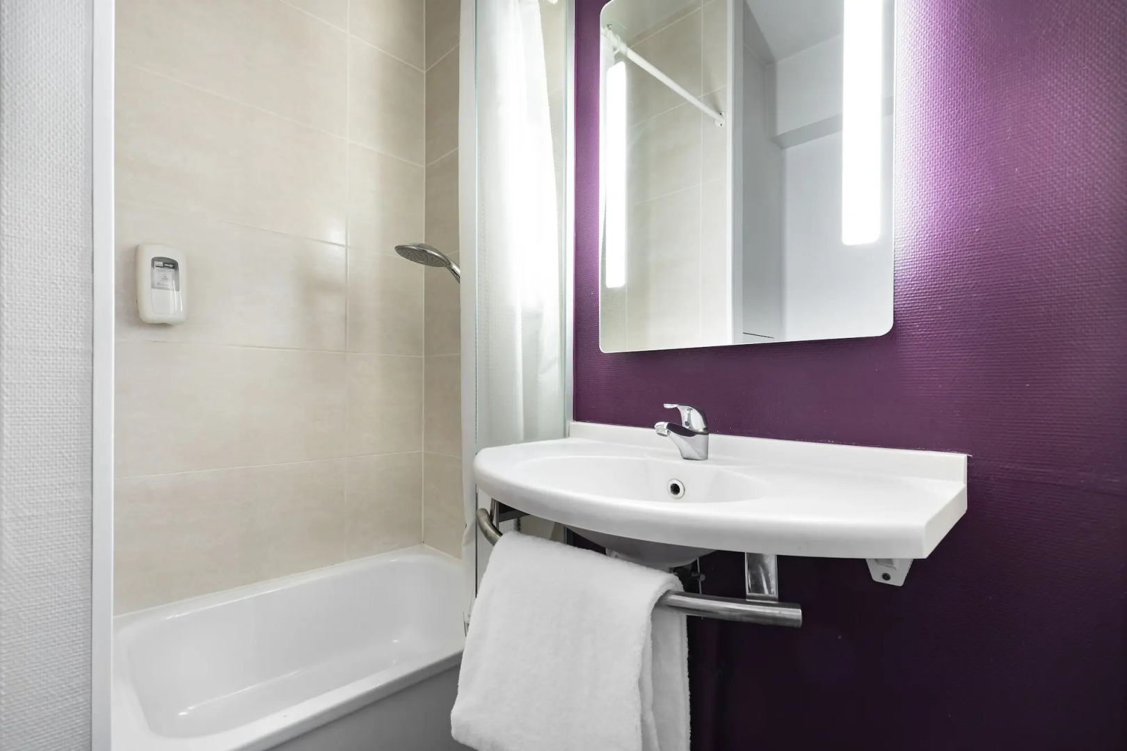 B&B HOTEL Lyon Vénissieux