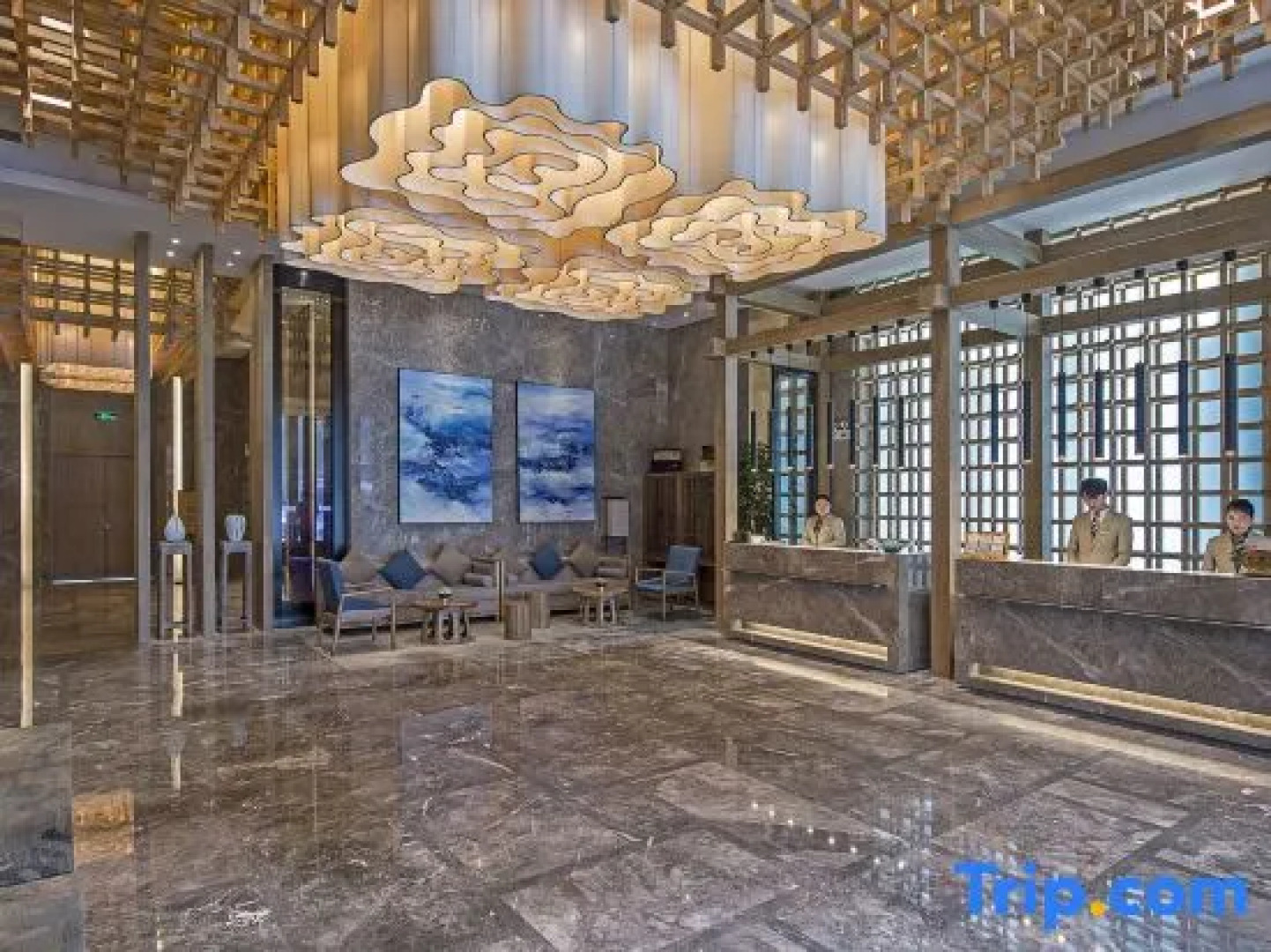 Zixuan Holiday Hotel