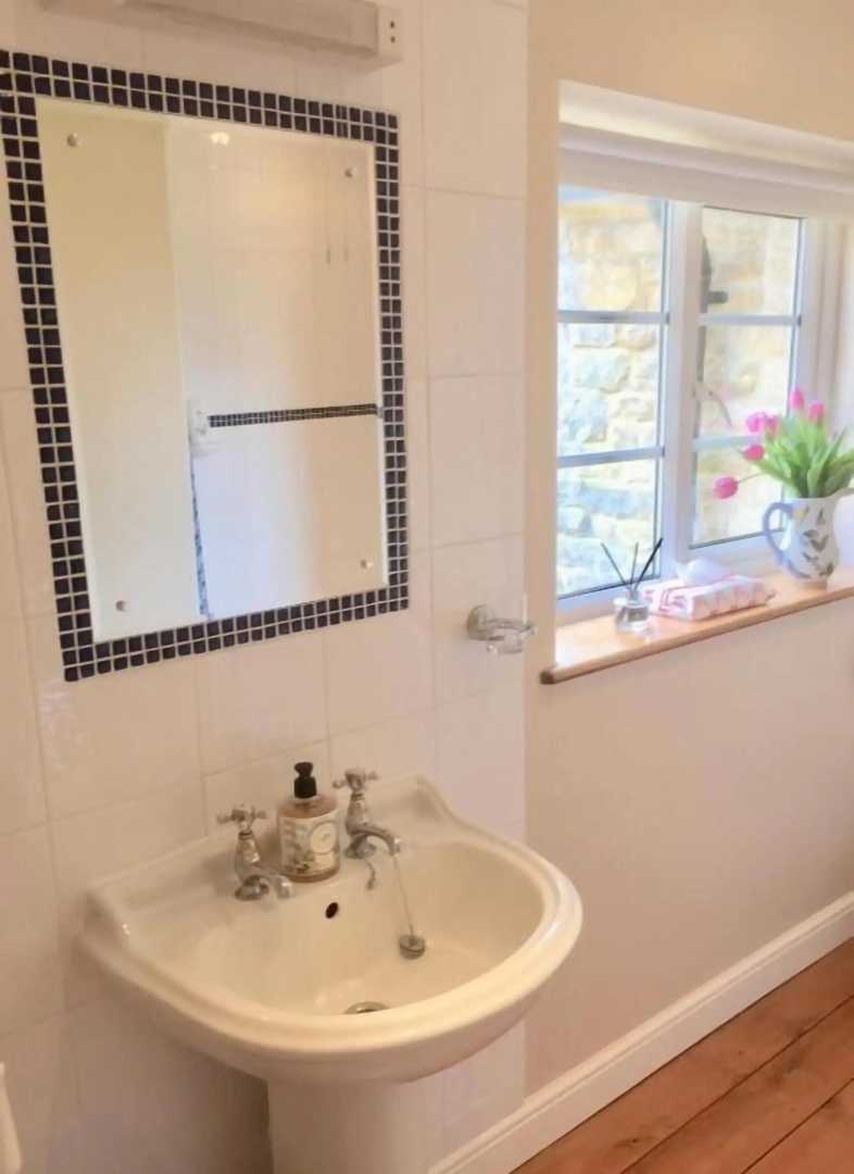 Brook Farm Cottage