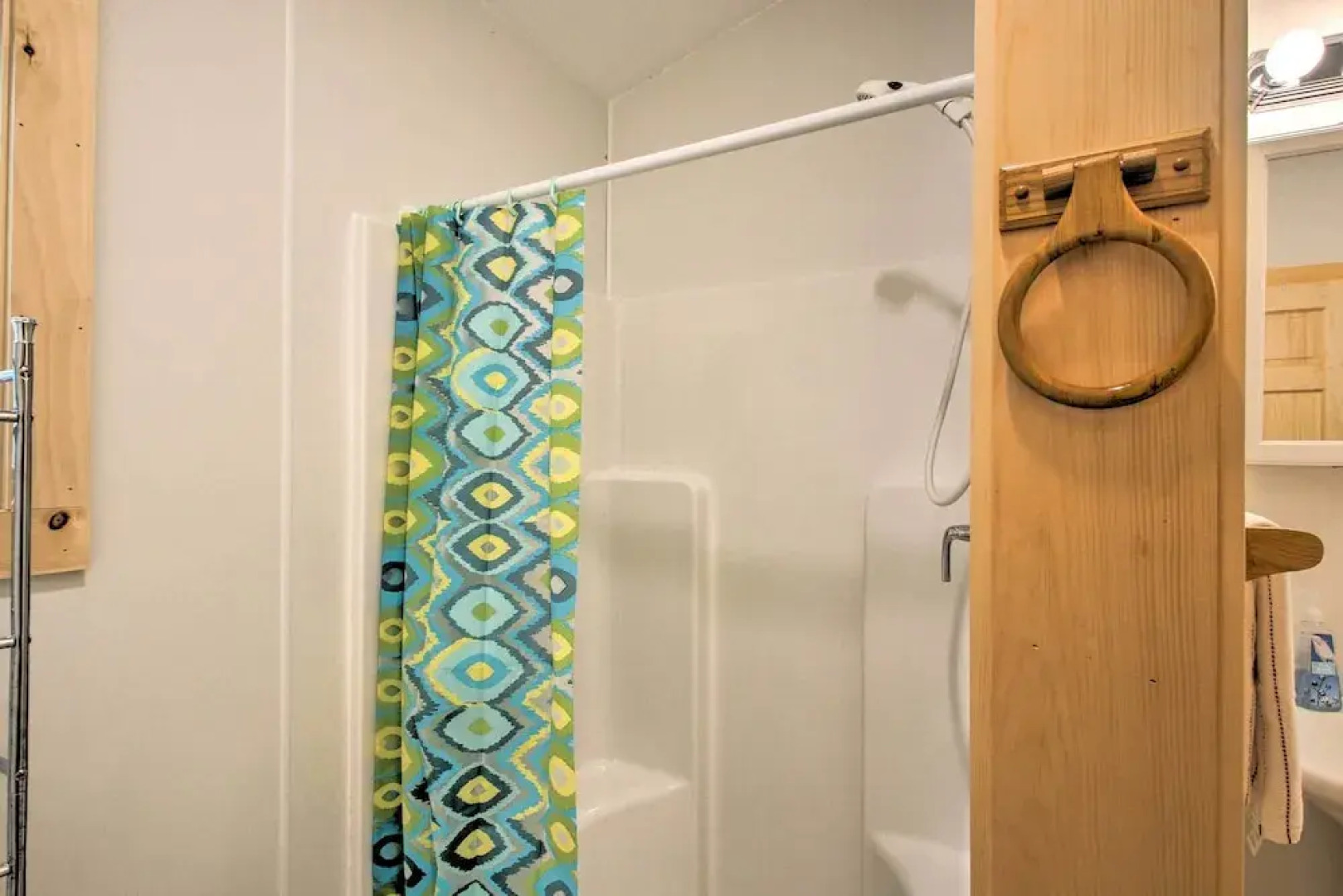 'the Cedars' Cabin w/ Beach Access on Panther Pond