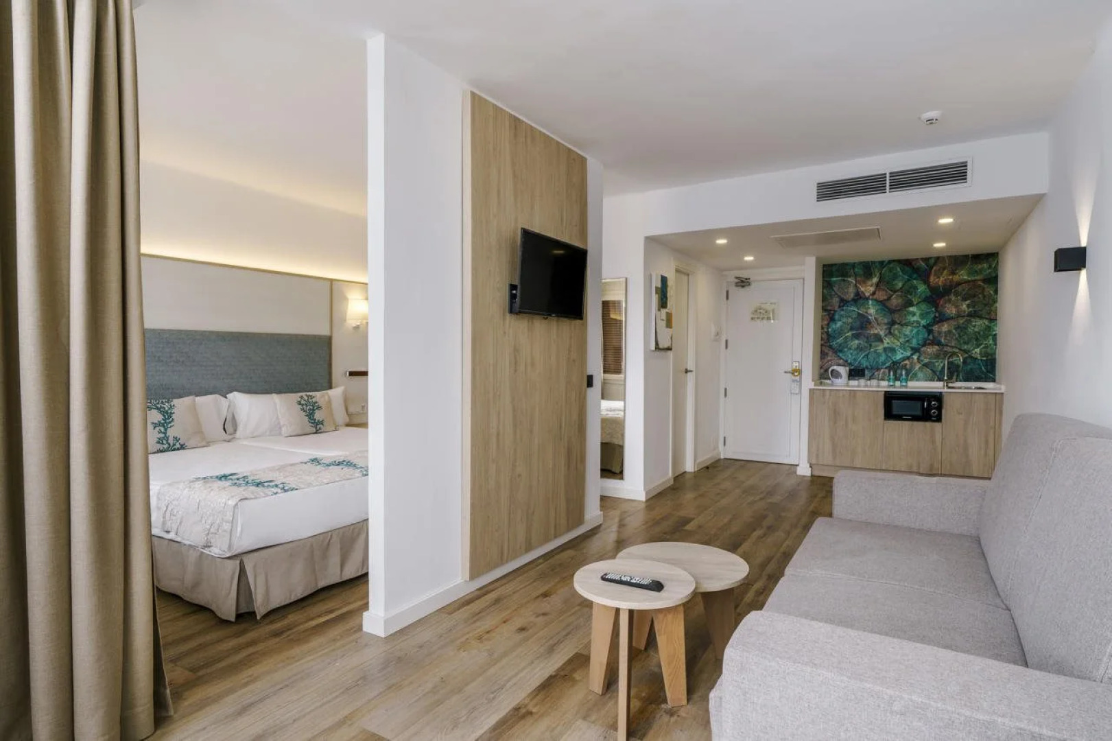 Alua Suites Las Rocas