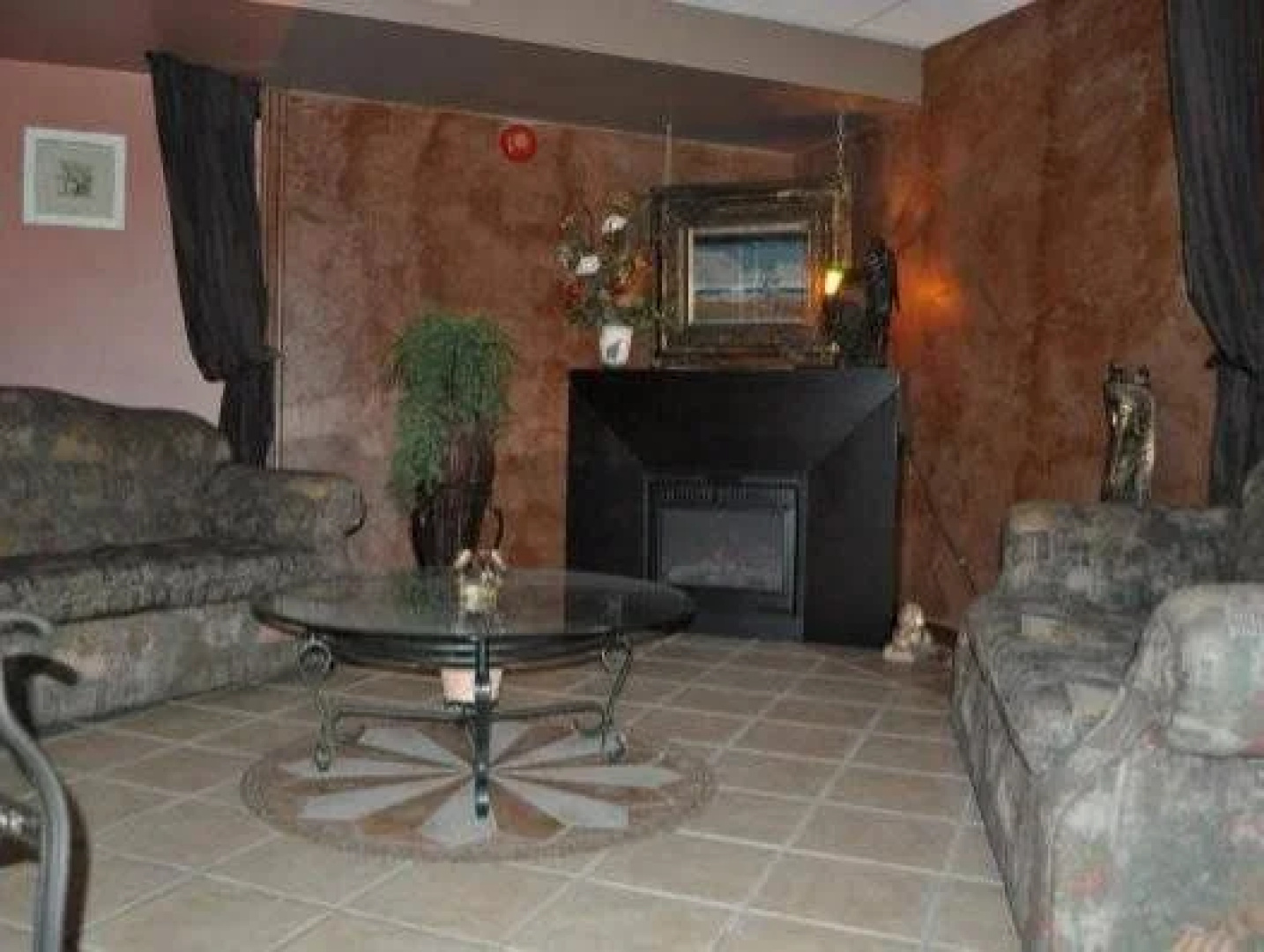 Motel Cle O Spa Inn