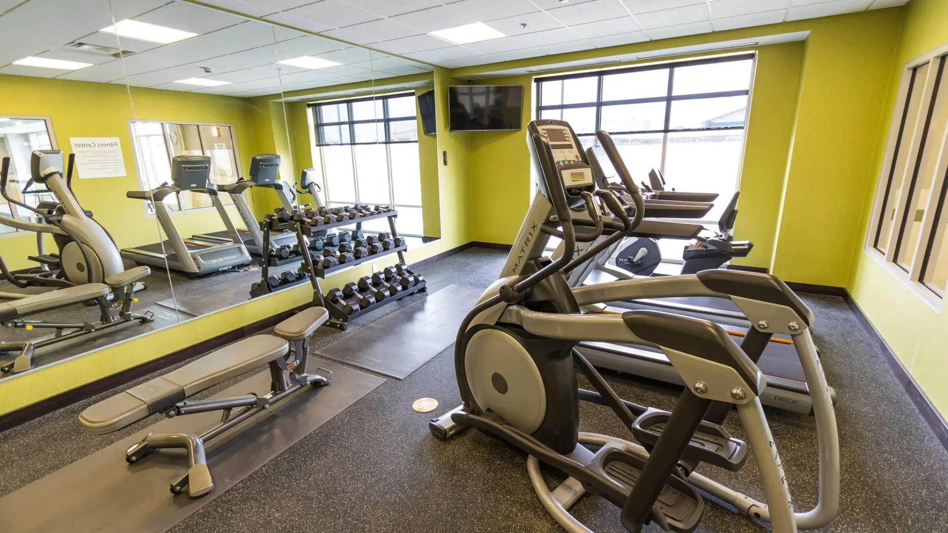 Holiday Inn Express & Suites Thunder Bay by IHG