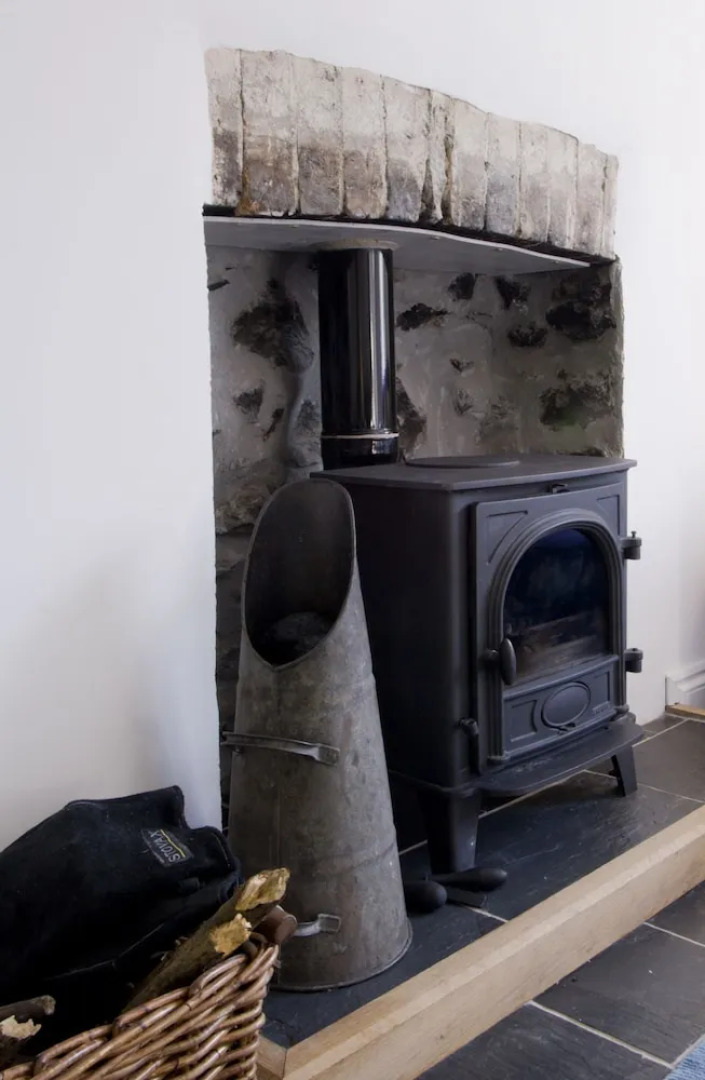 Bronfelin & Troed-y-rhiw Holiday Cottages