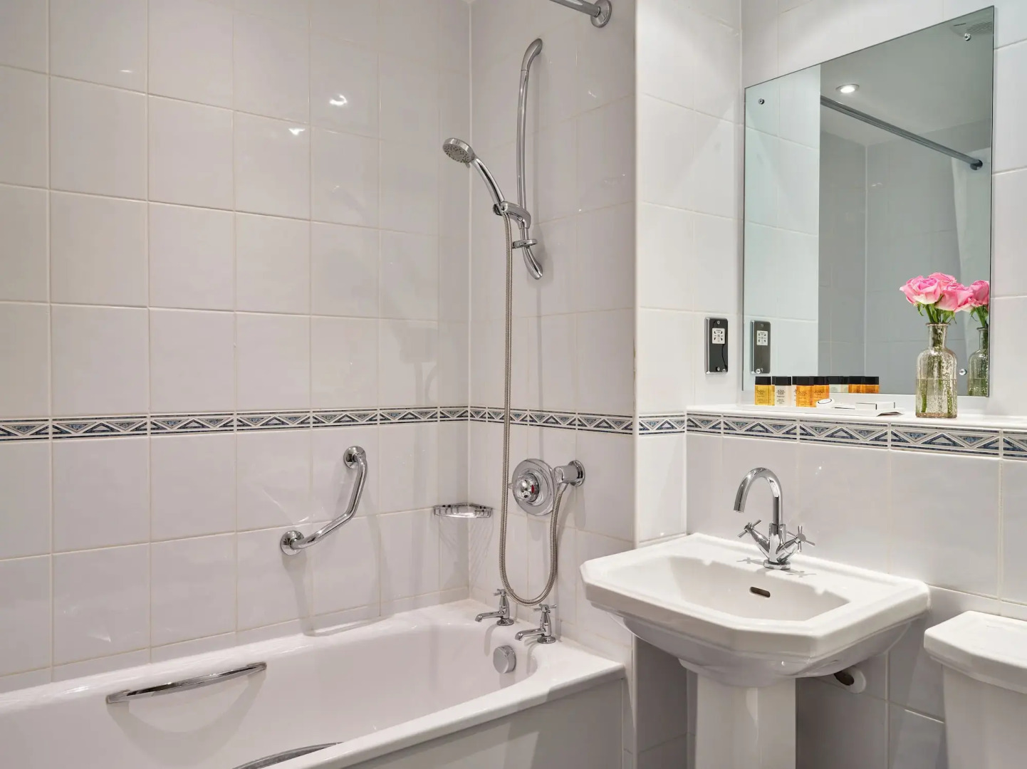 Dumbleton Hall Hotel