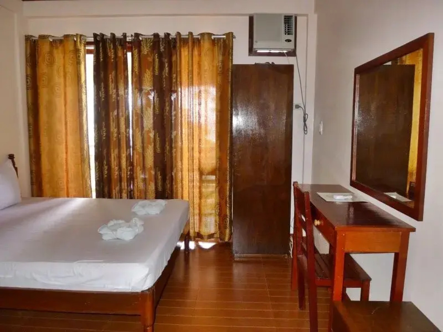 Dayunan Puerto Princesa Tourist Inn