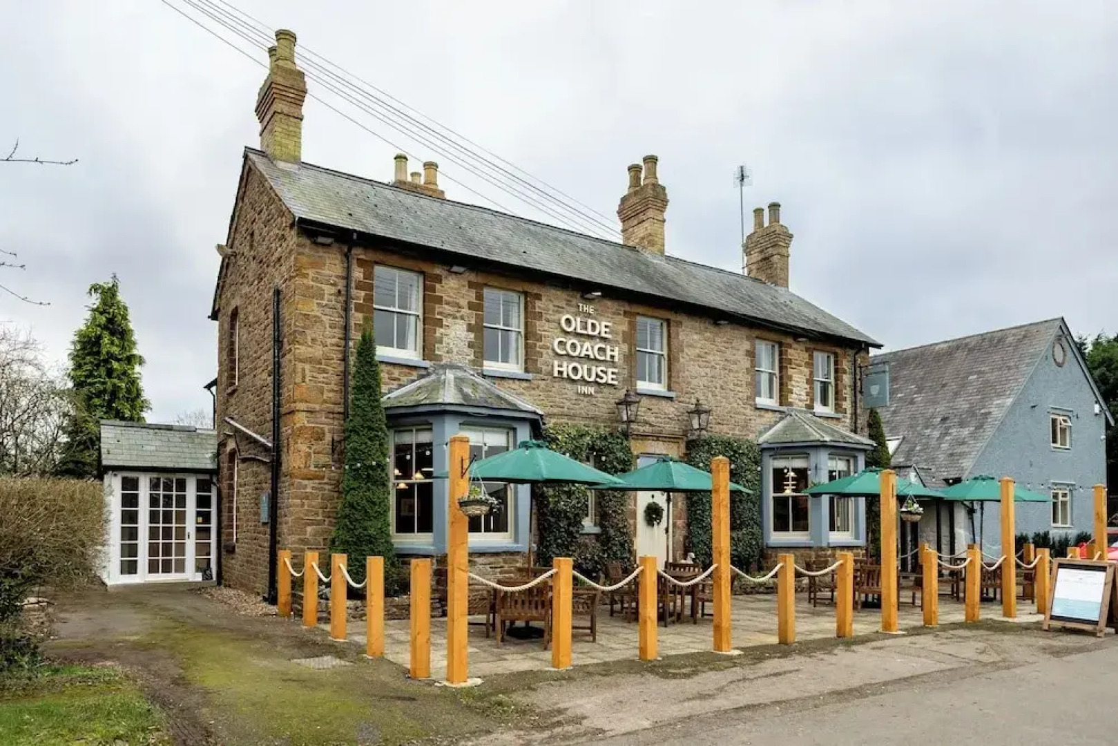 The Olde Coach House Inn