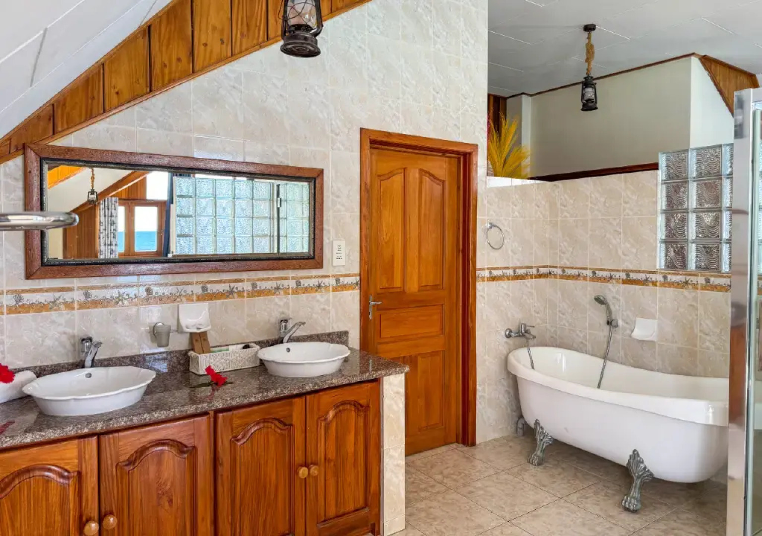 Hotel Patatran Village