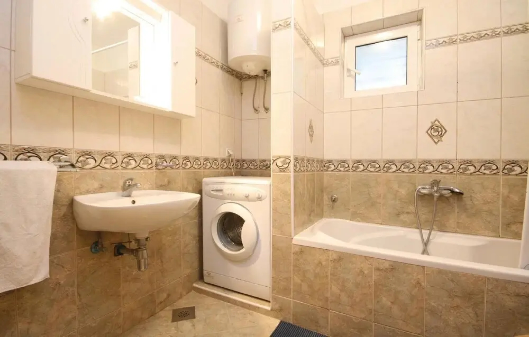 Amazing Home in Jezera With Wifi and 2 Bedrooms